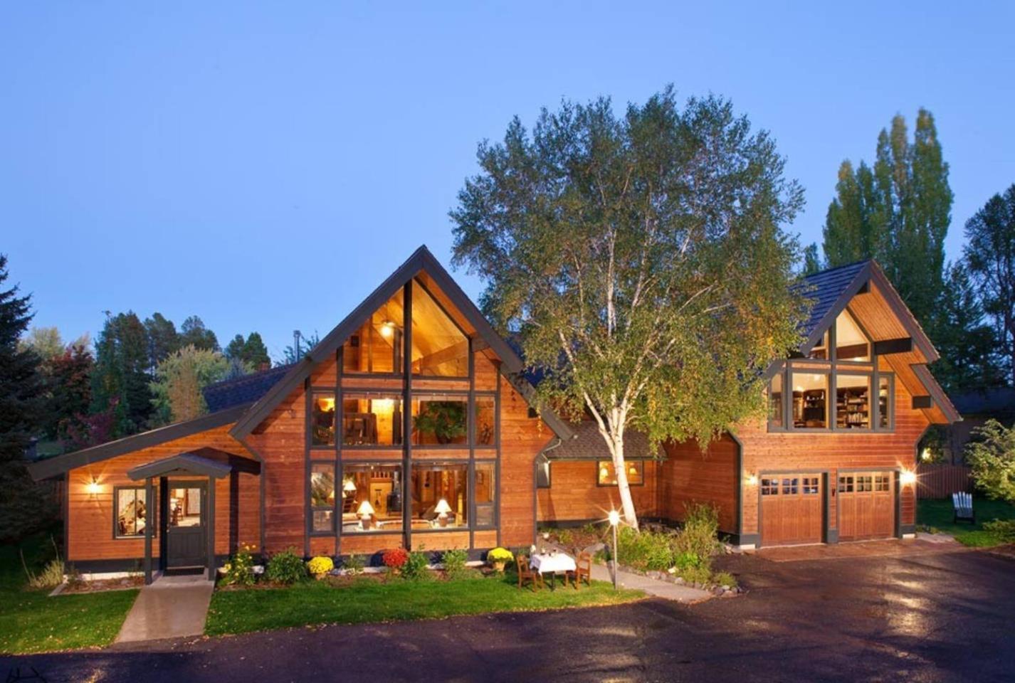 Good Medicine Lodge photo 11