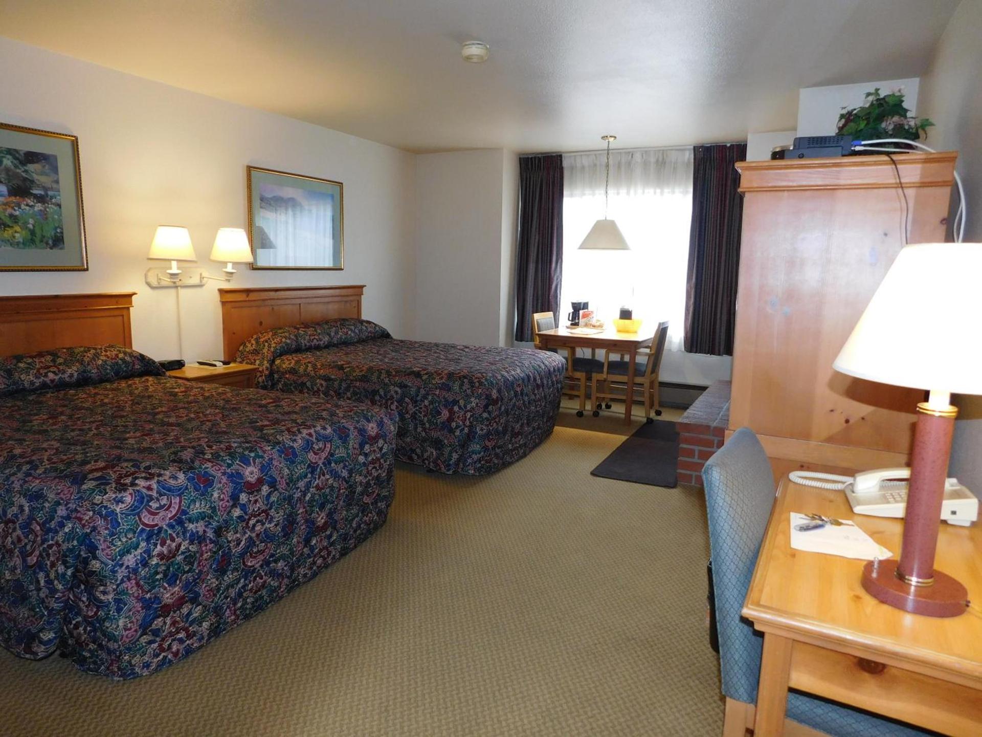 Pacific Gardens Inn photo 44