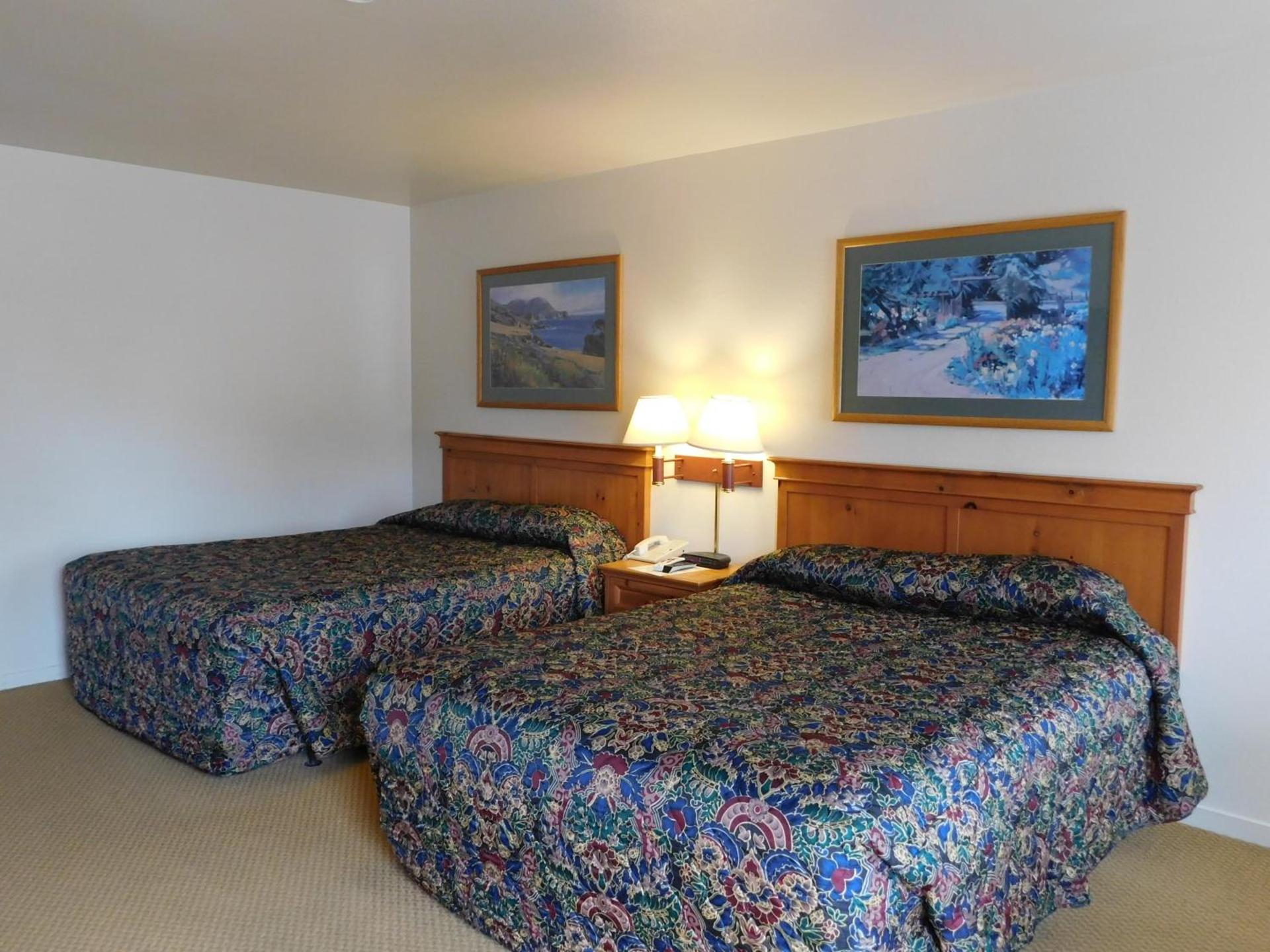 Pacific Gardens Inn photo 38