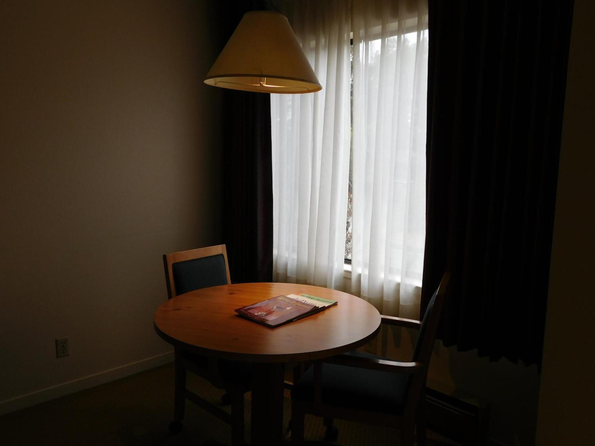 Pacific Gardens Inn photo 2