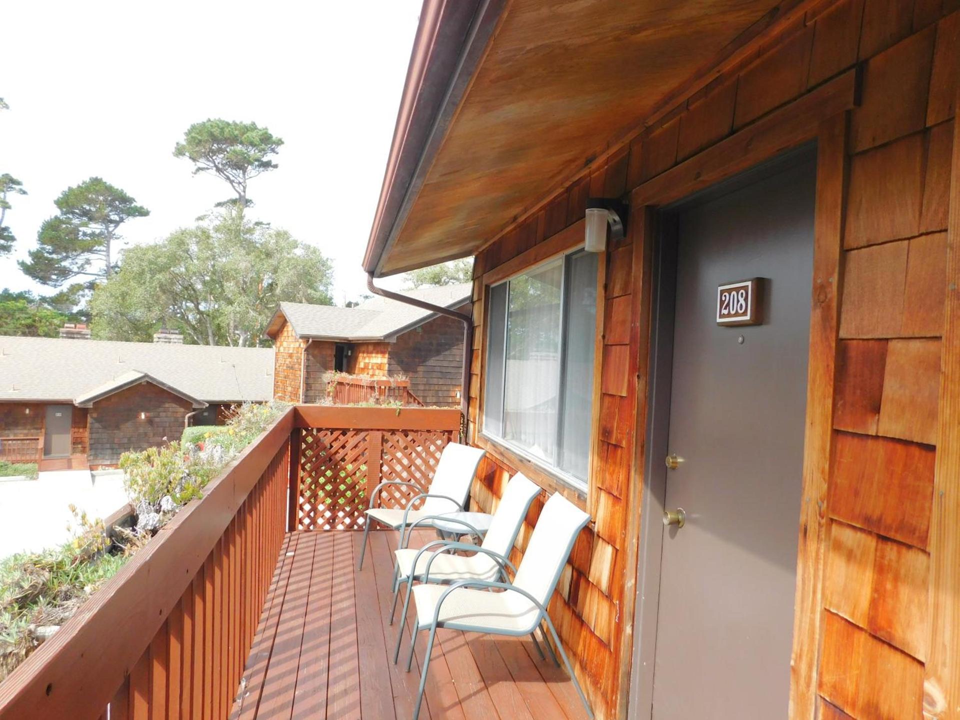 Pacific Gardens Inn photo 5