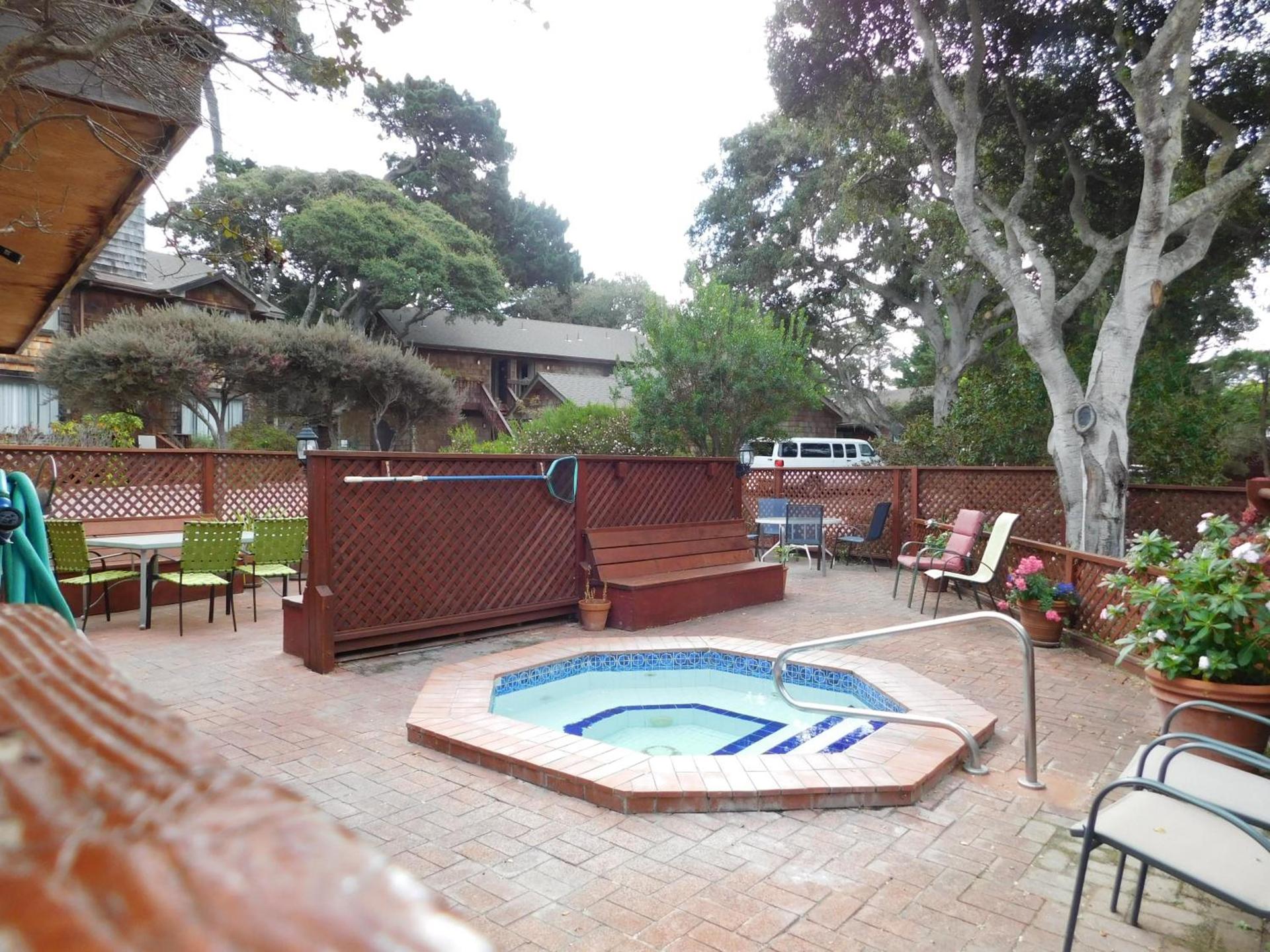 Pacific Gardens Inn photo 8