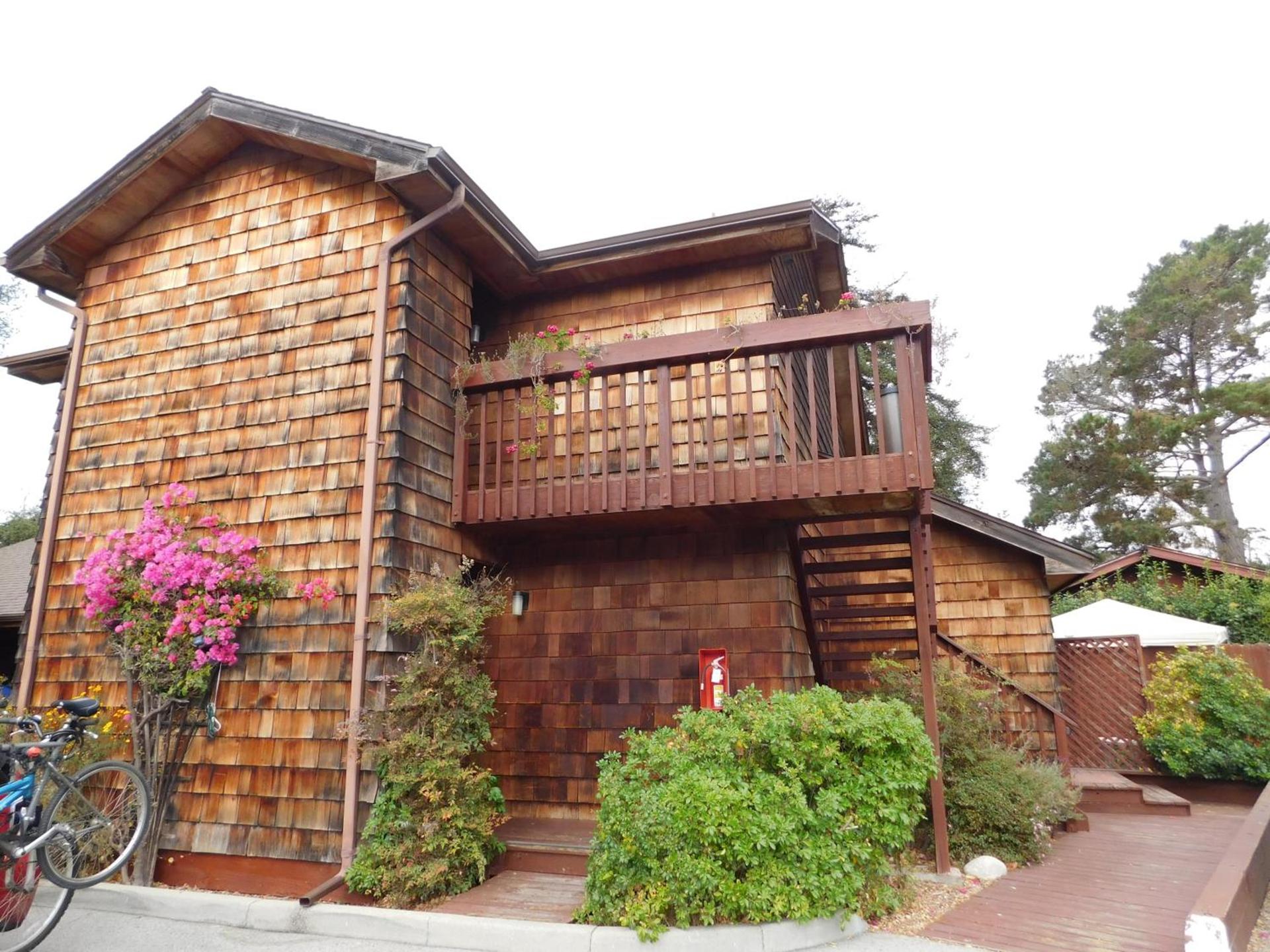 Pacific Gardens Inn photo 24