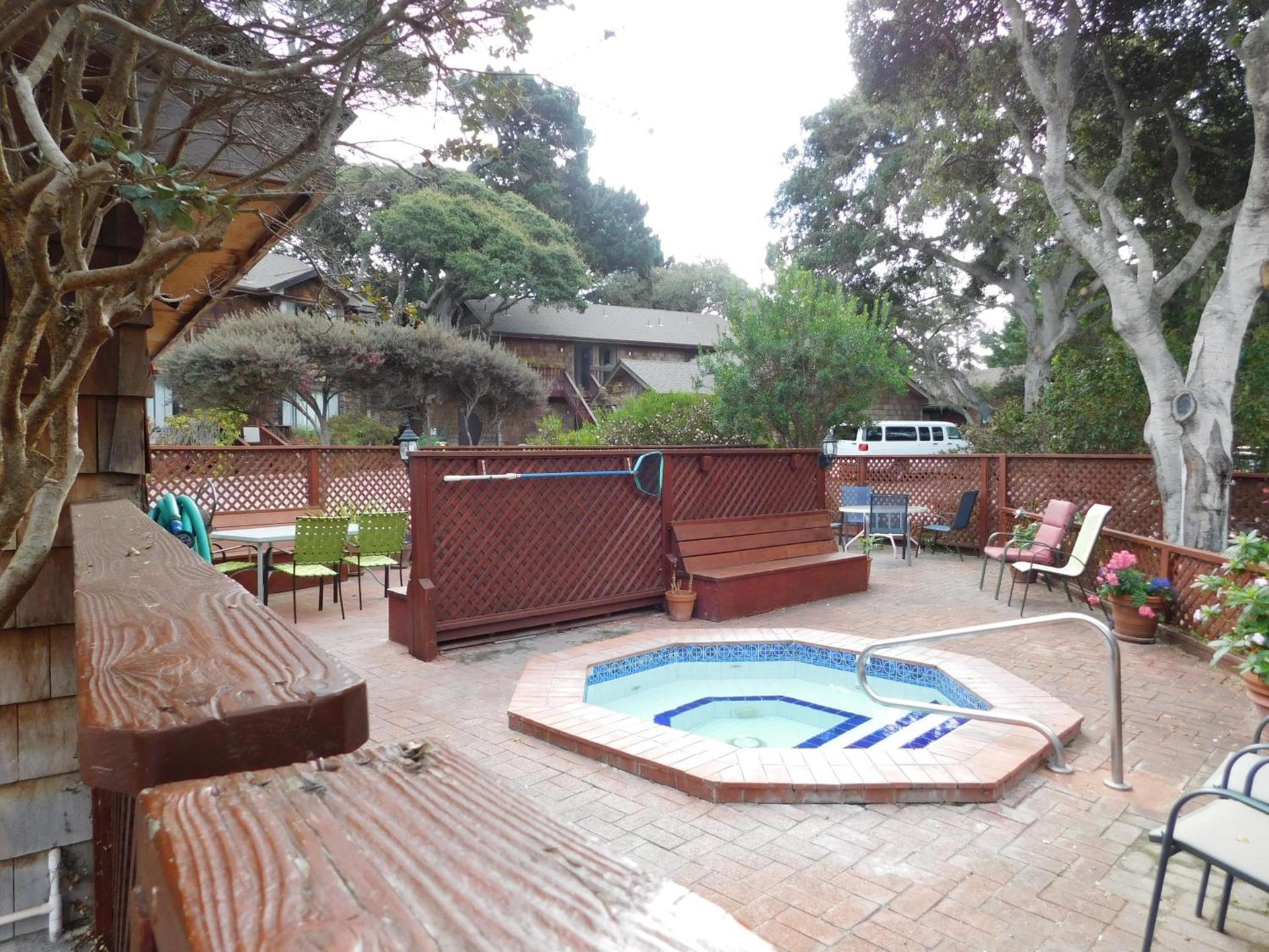 Pacific Gardens Inn photo 30