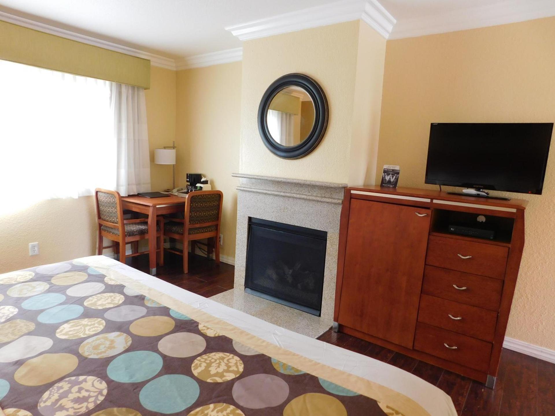 Deer Haven Inn photo 10