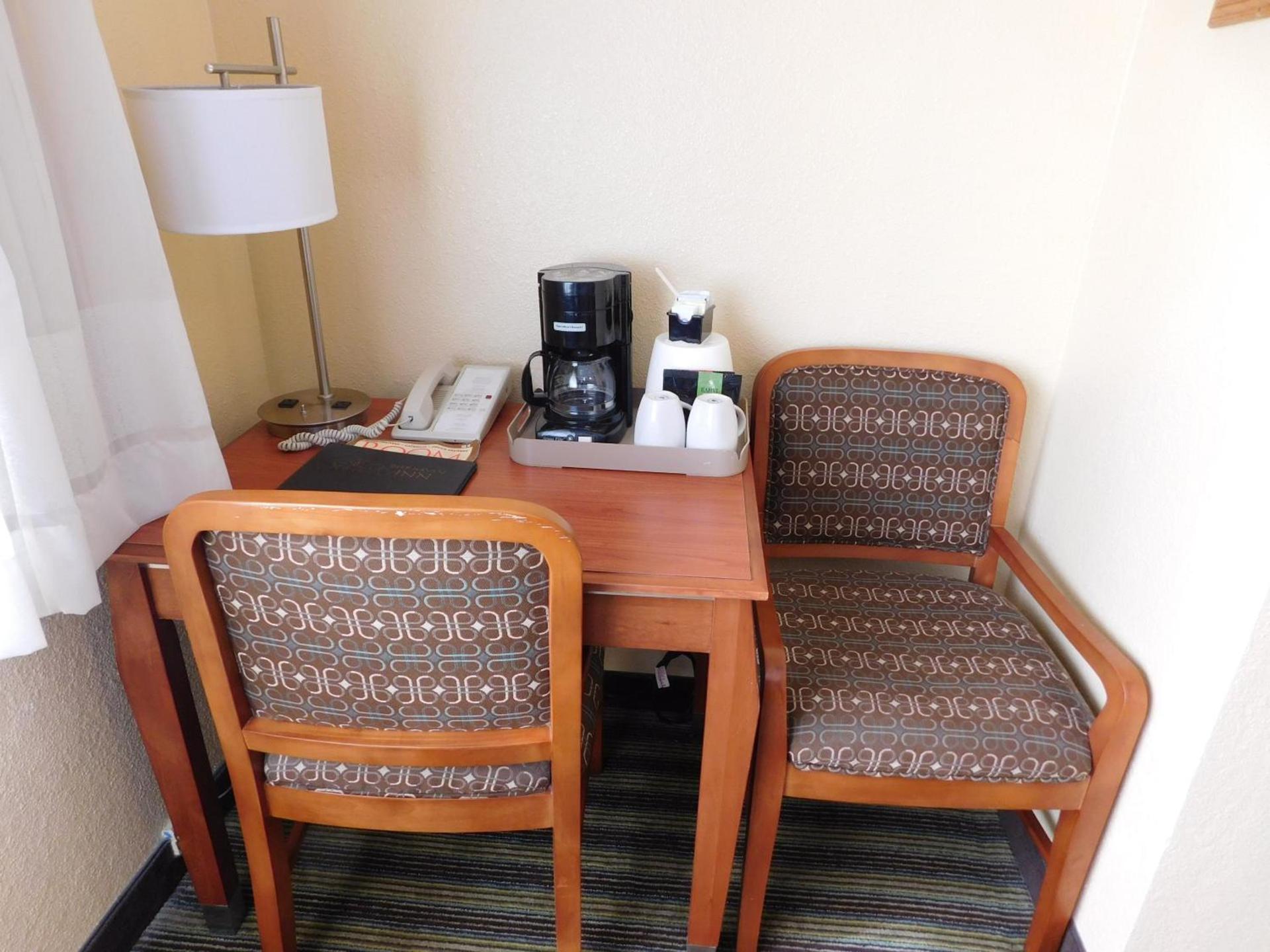 Deer Haven Inn photo 18