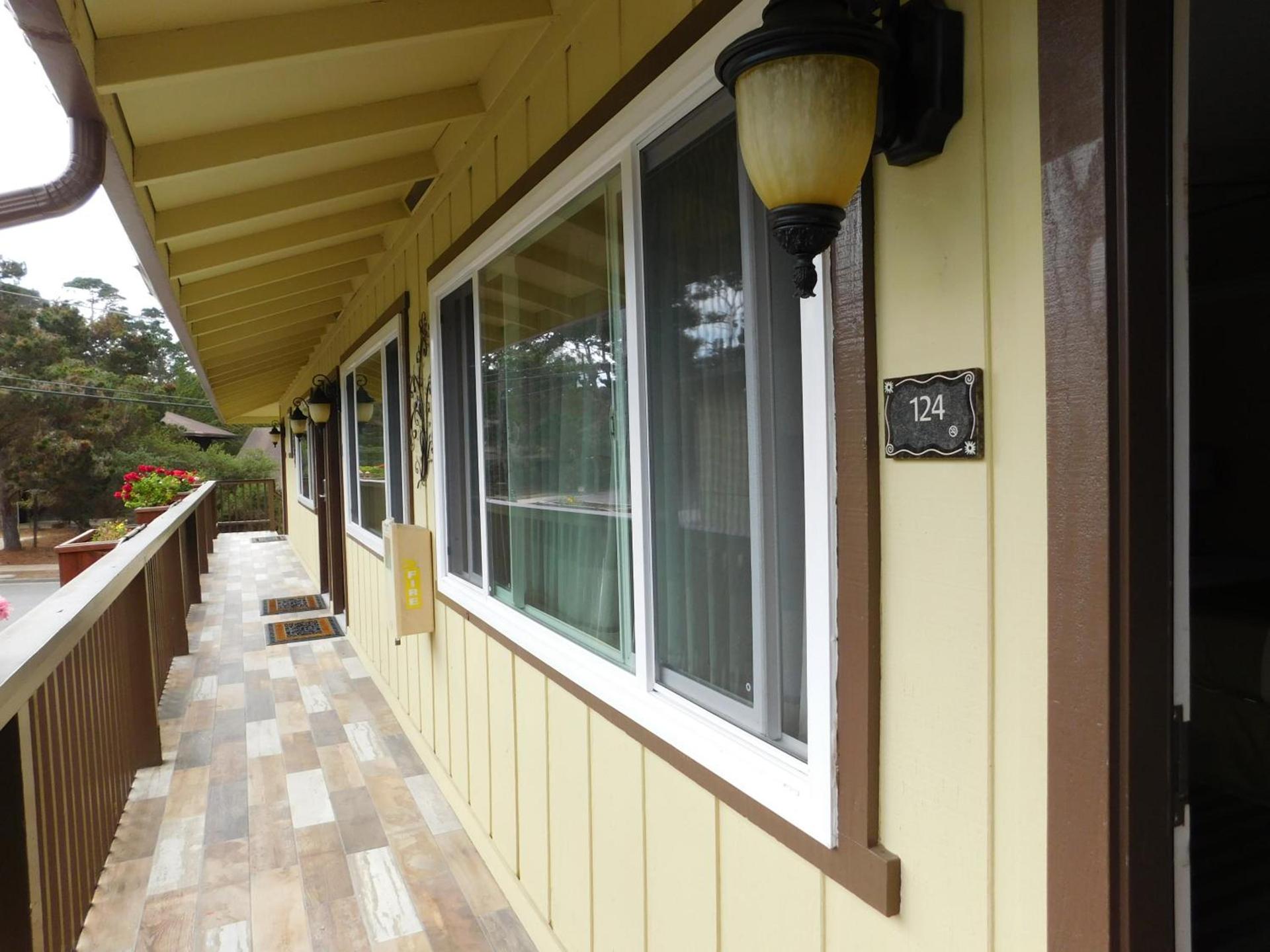 Deer Haven Inn photo 22