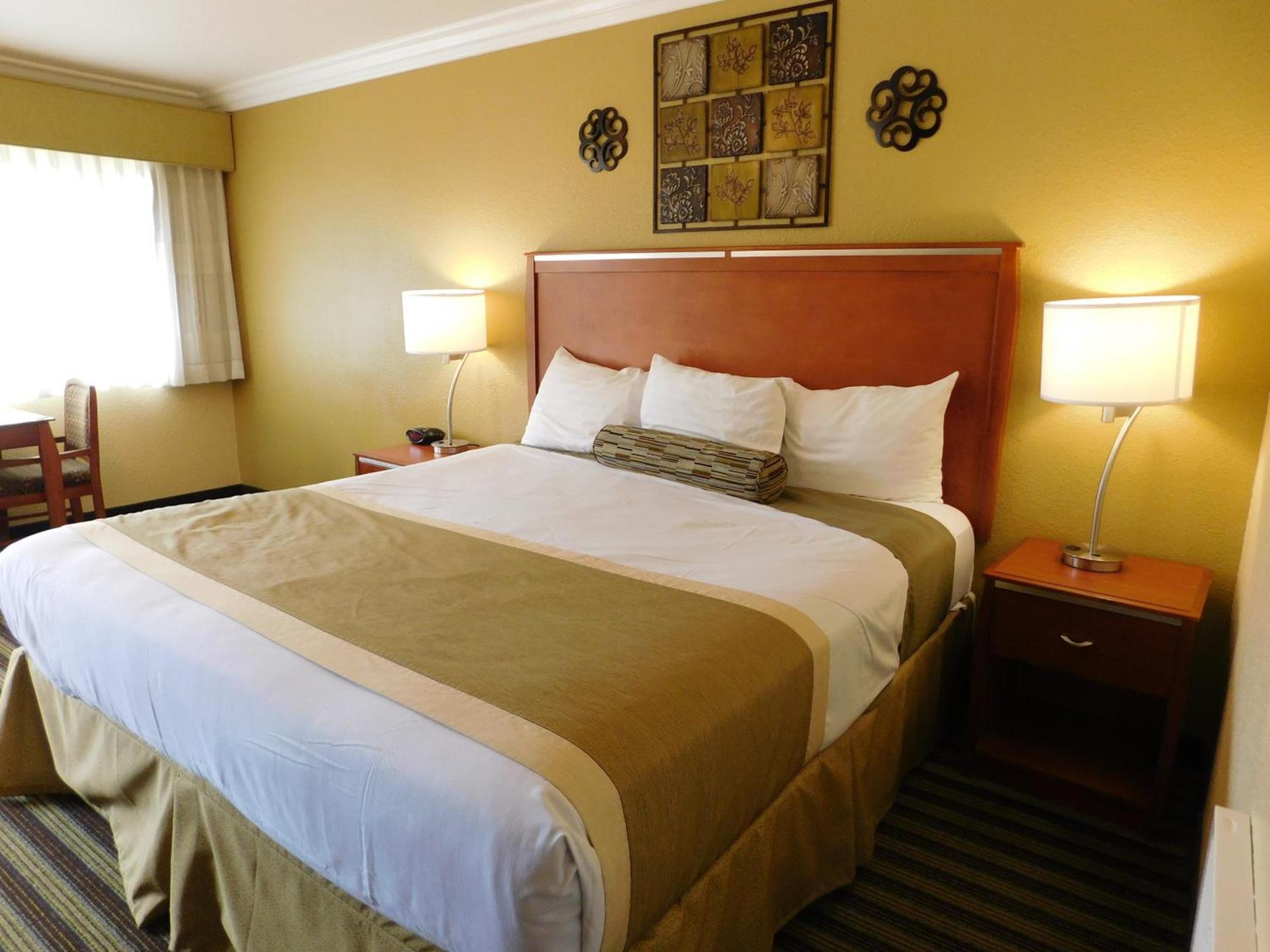 Deer Haven Inn photo 25