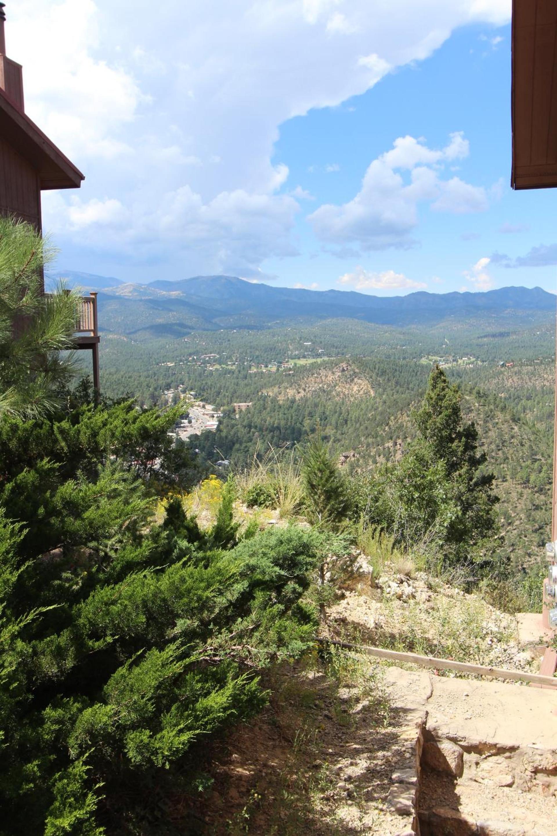 Crown Point Resort photo 3