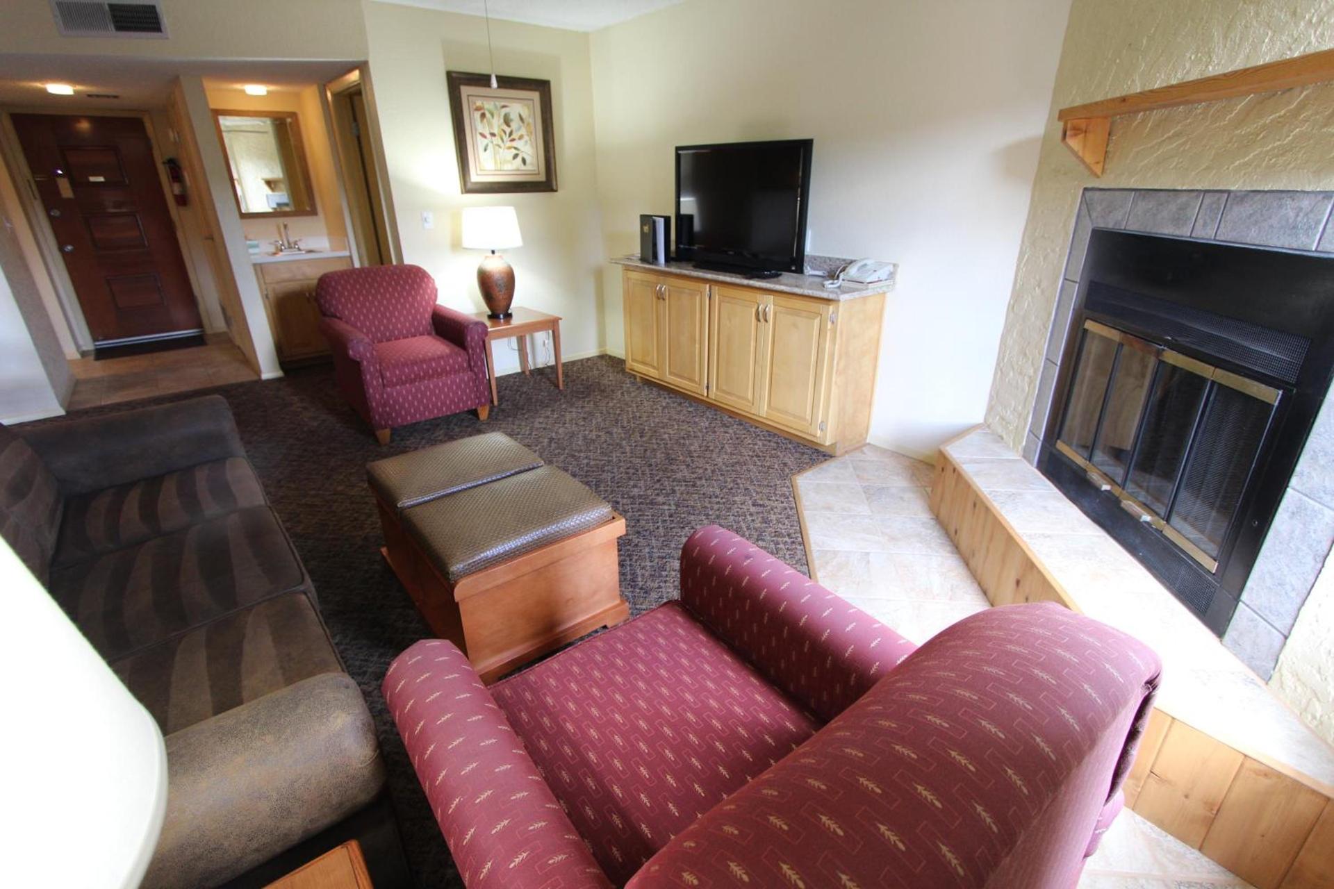 Crown Point Resort photo 26