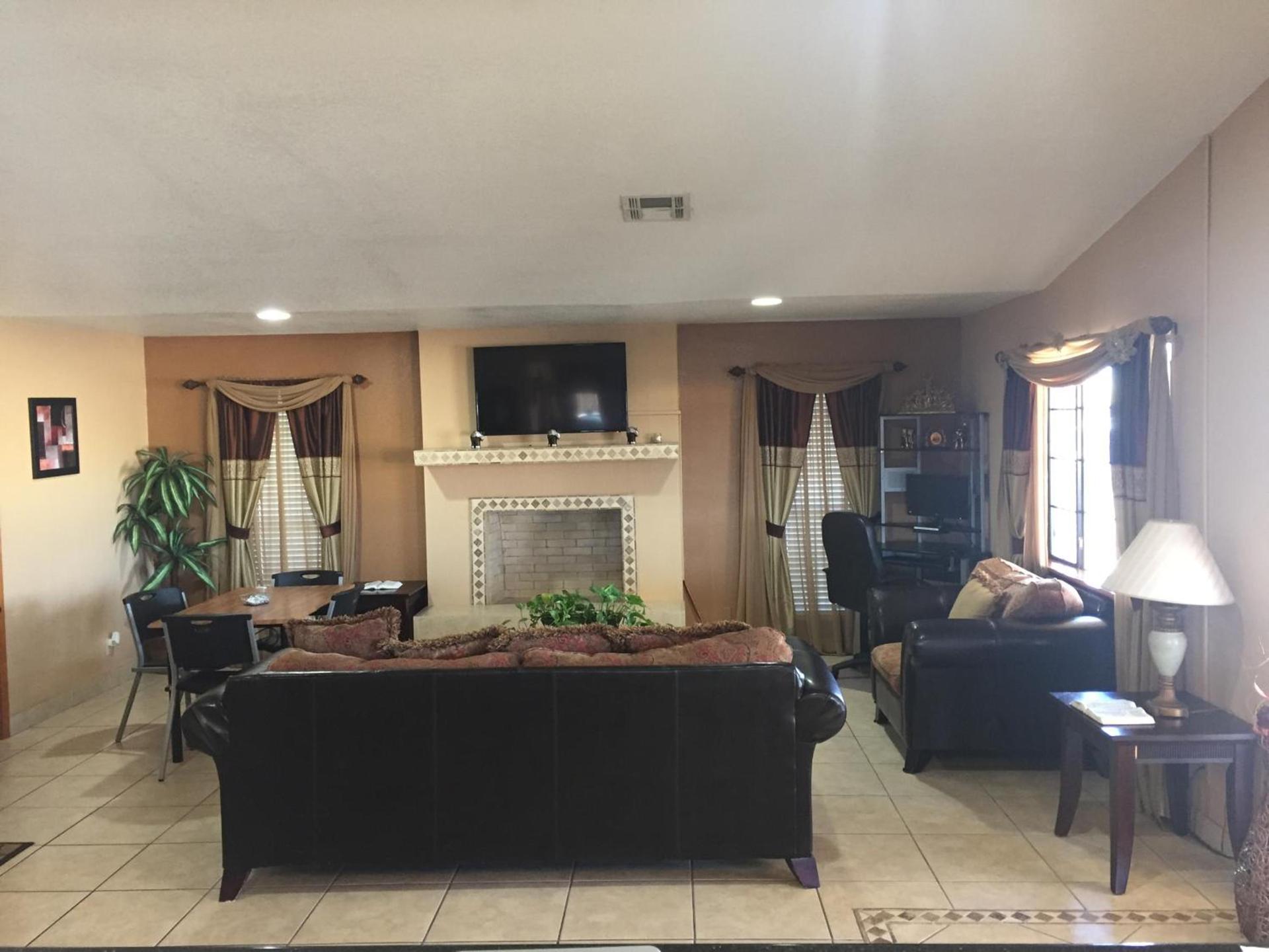 Royal Inn Pearsall photo 16