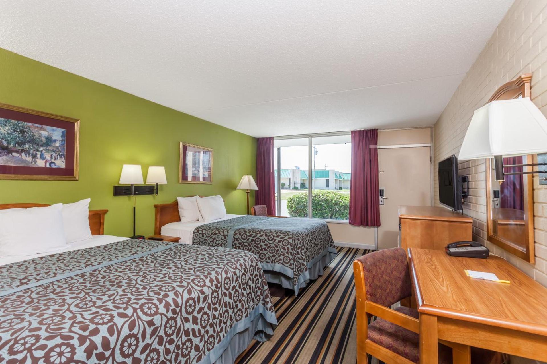 Days Inn by Wyndham Jackson photo 26