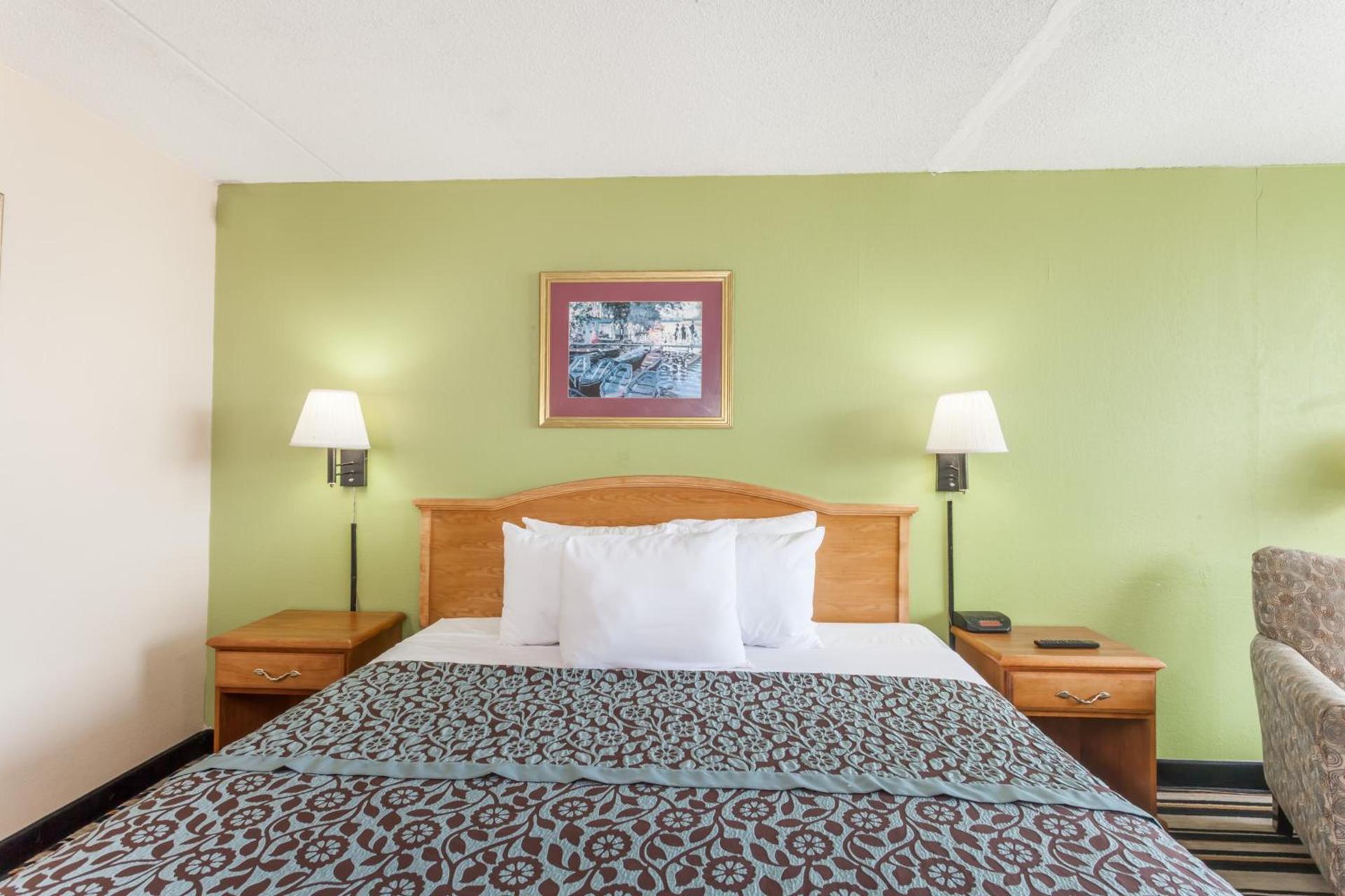 Days Inn by Wyndham Jackson photo 23