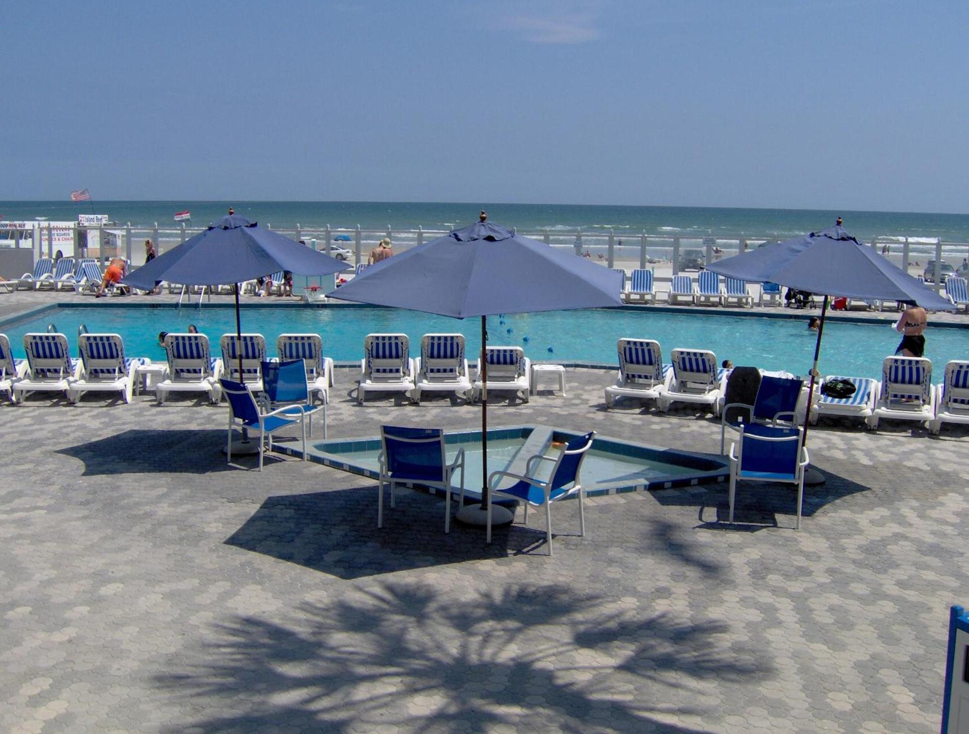 Islander Beach Resort - New Smyrna Beach photo 2