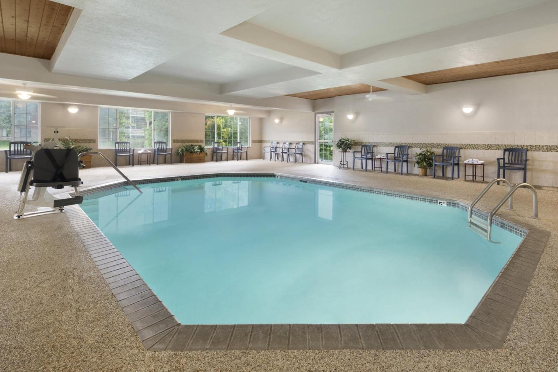 Country Inn & Suites by Radisson, Minneapolis-Shakopee photo 7
