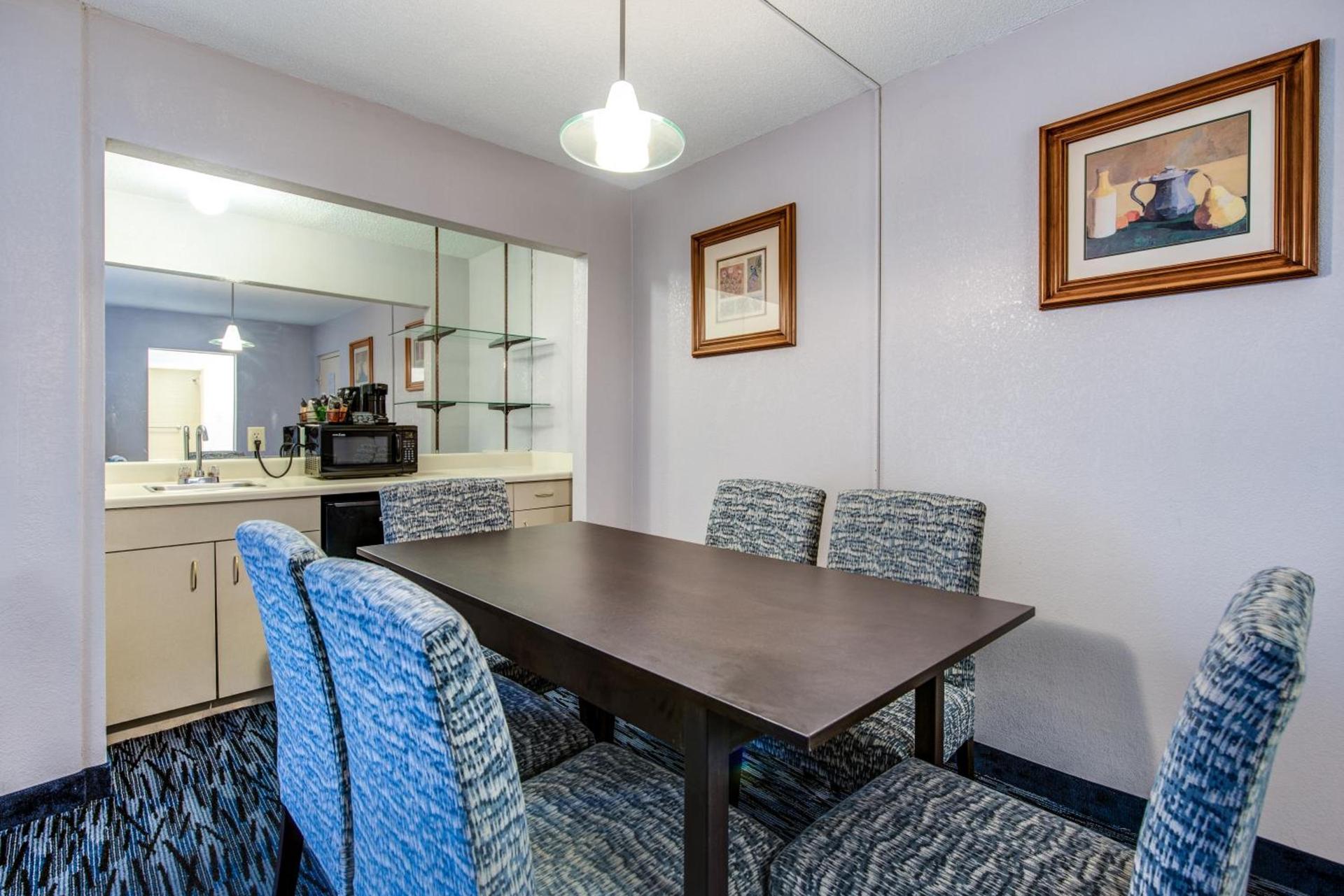 Glenstone Lodge photo 10