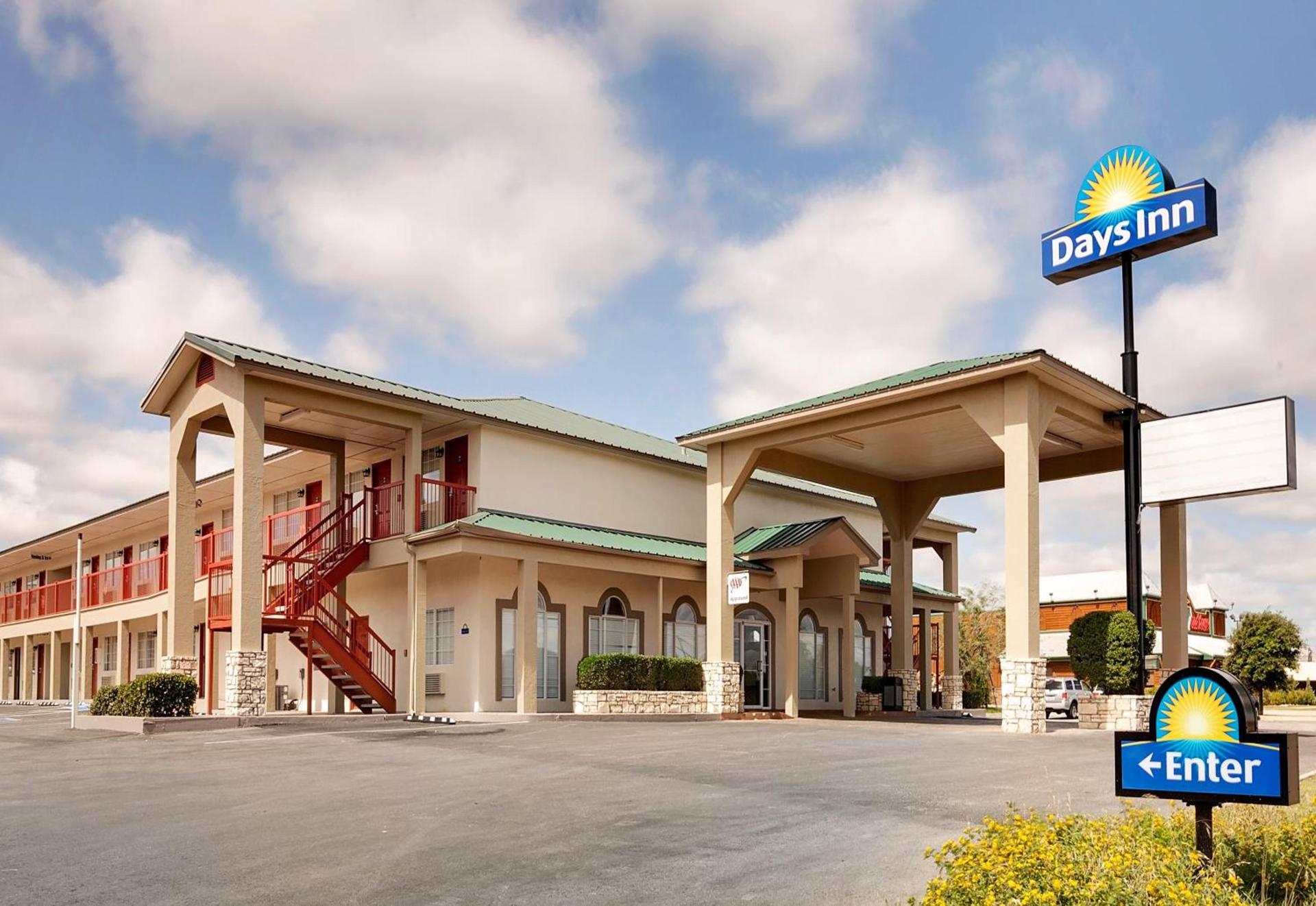 Days Inn by Wyndham San Angelo photo 6