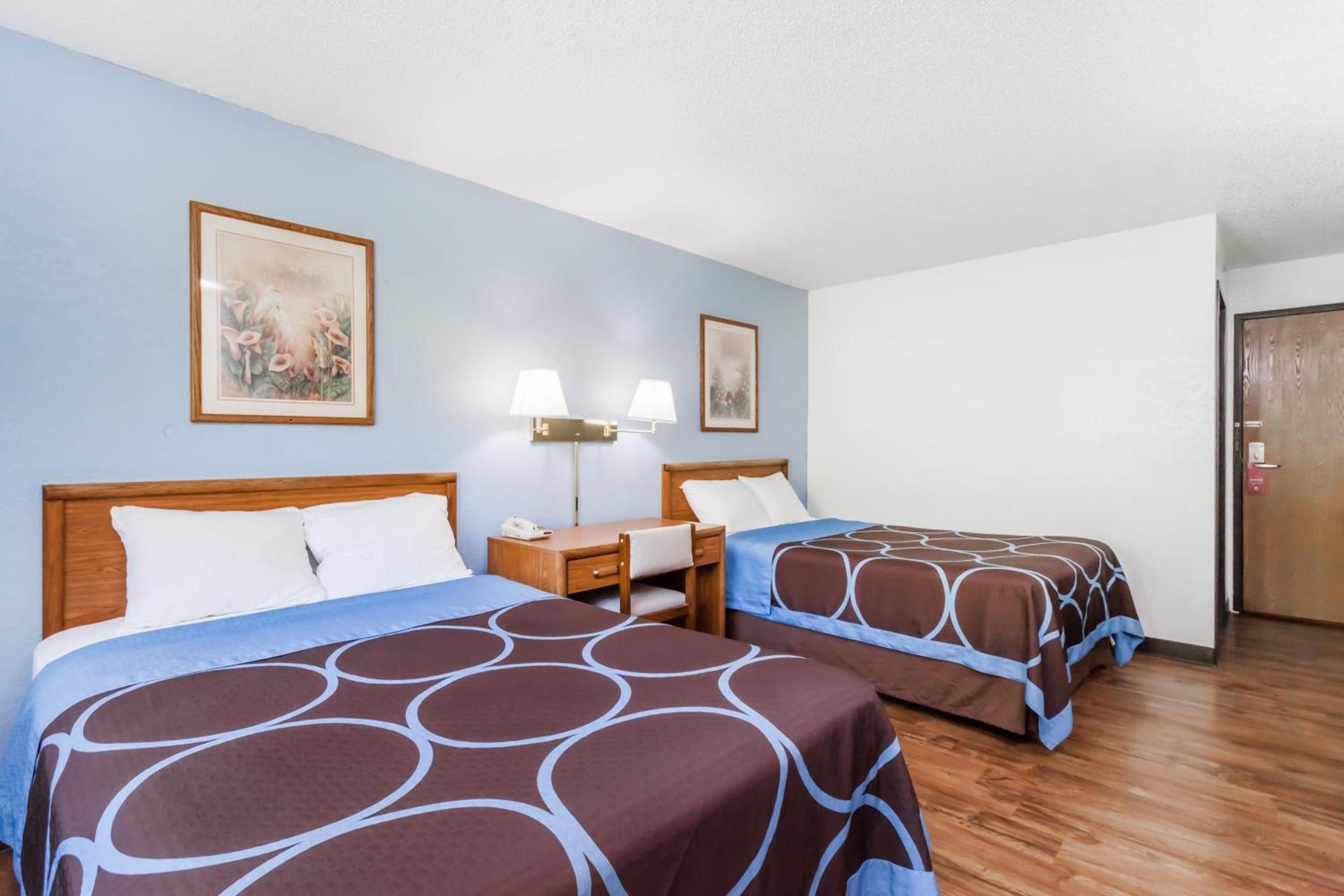 Super 8 by Wyndham Norwich photo 15