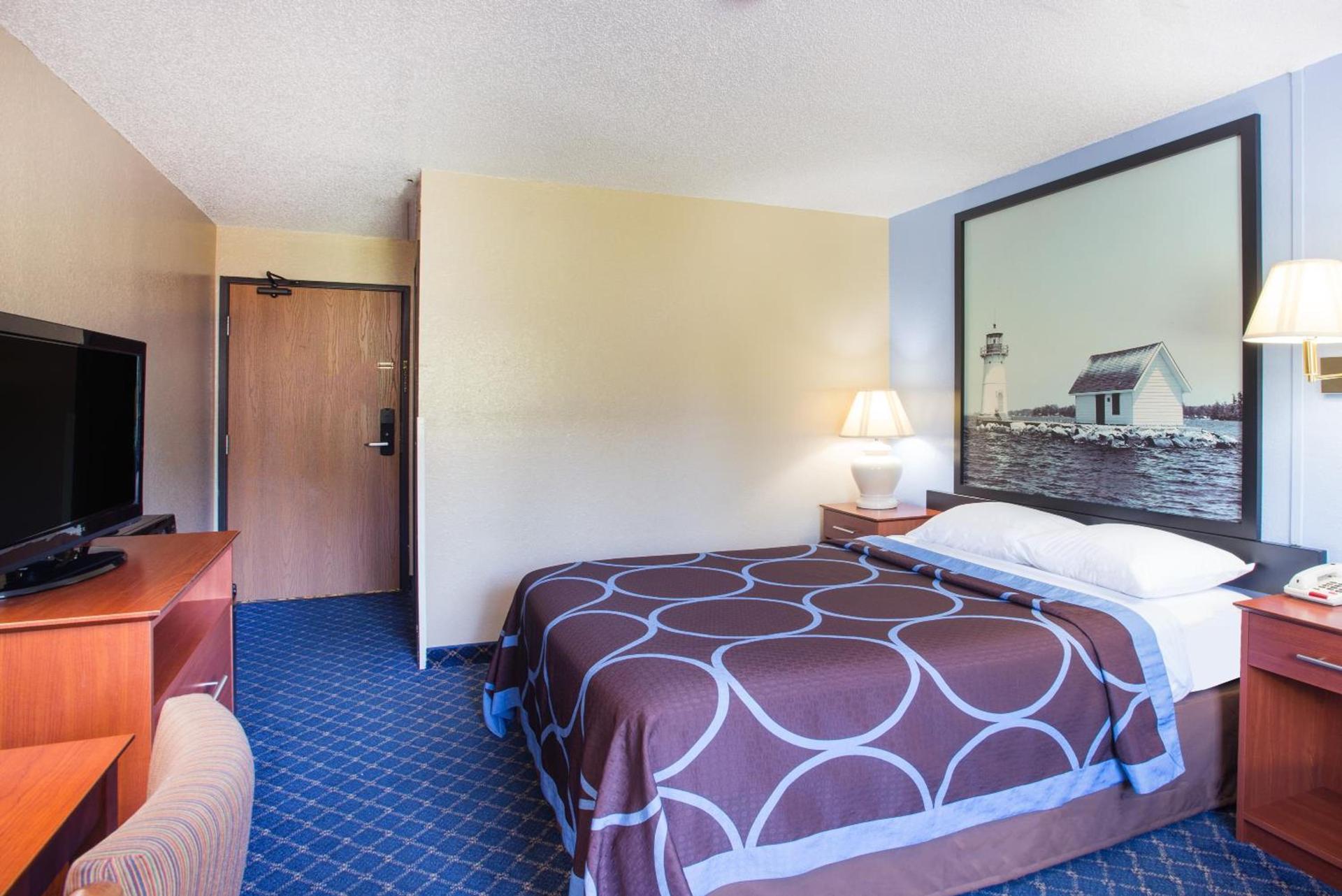 Super 8 by Wyndham Massena NY photo 24