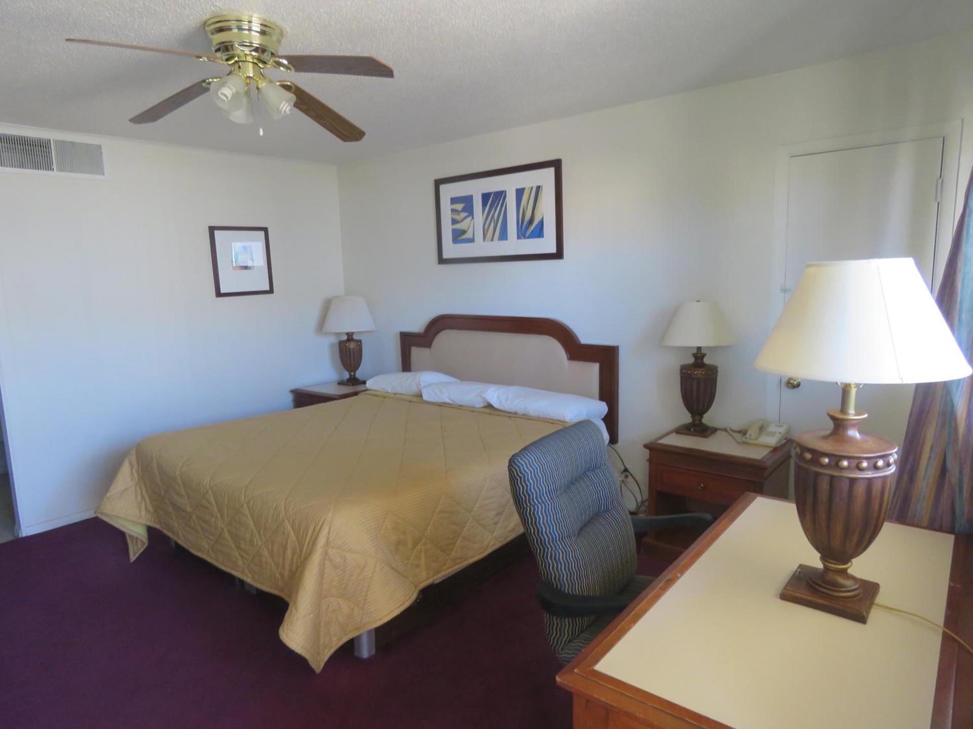 Economy Inn photo 7