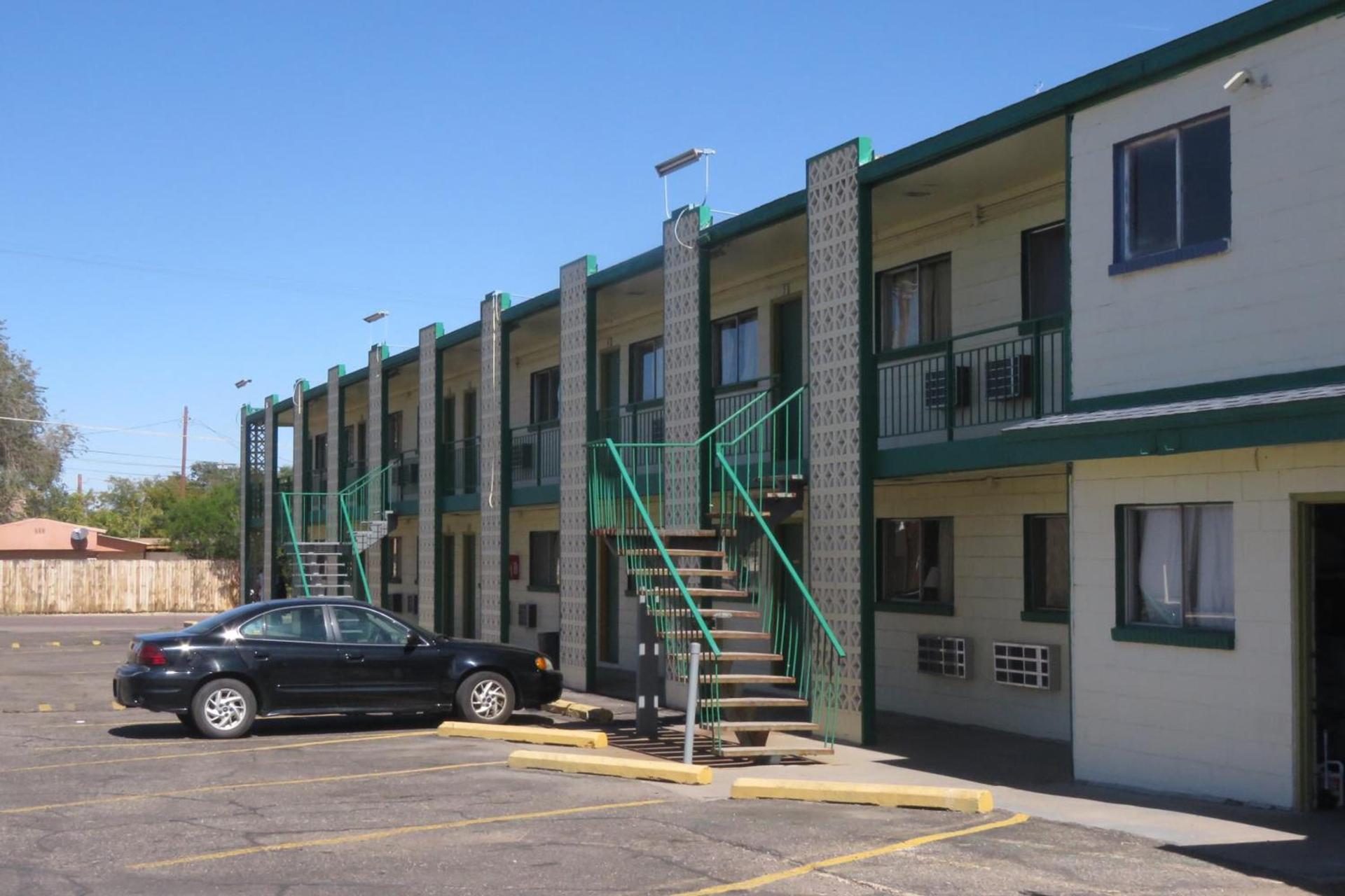 Economy Inn photo 23
