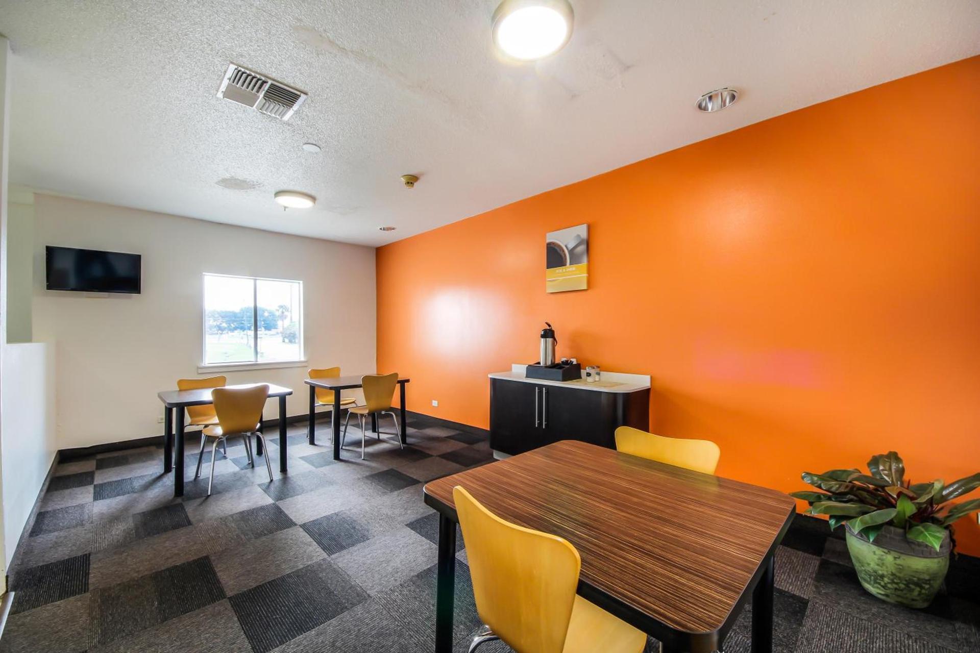 Motel 6 New Braunfels photo 9