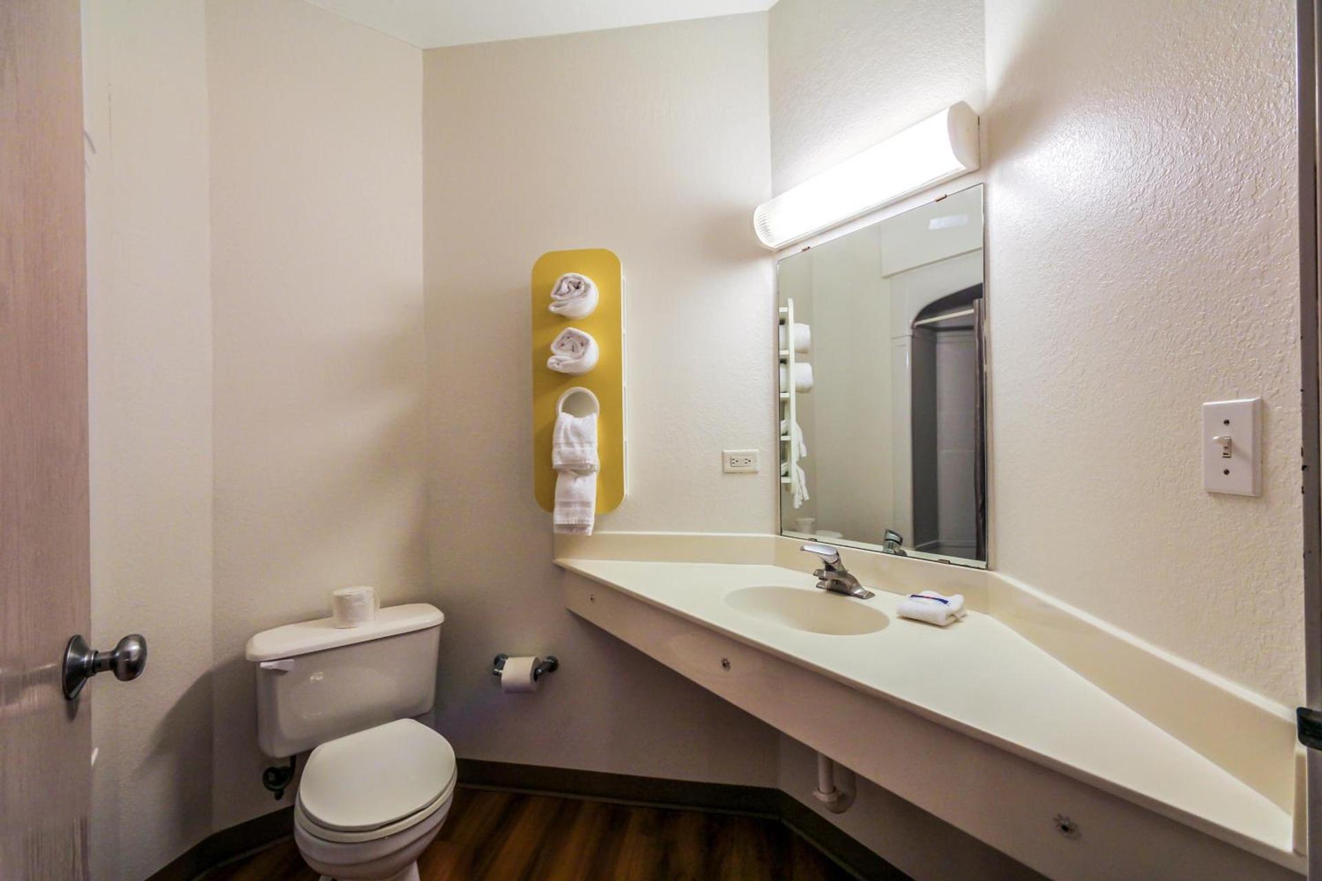Motel 6 New Braunfels photo 28