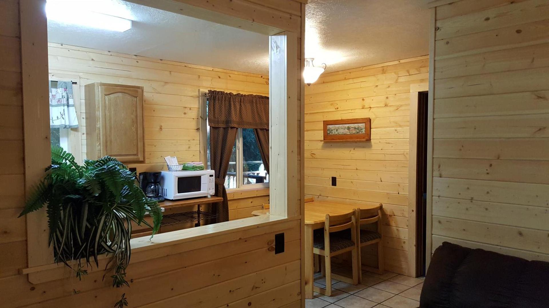 Emerald Forest Cabins photo 81