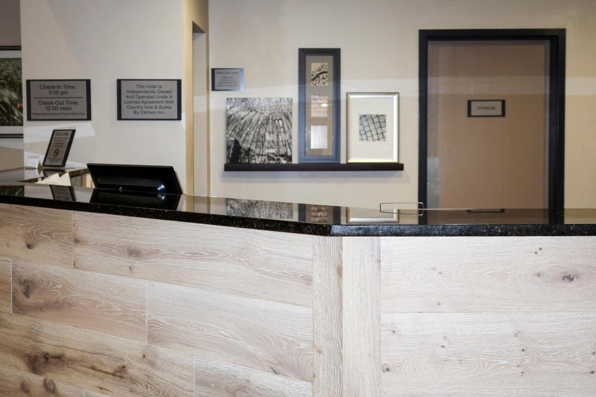 Country Inn & Suites by Radisson, Dahlgren-King George, VA photo 16