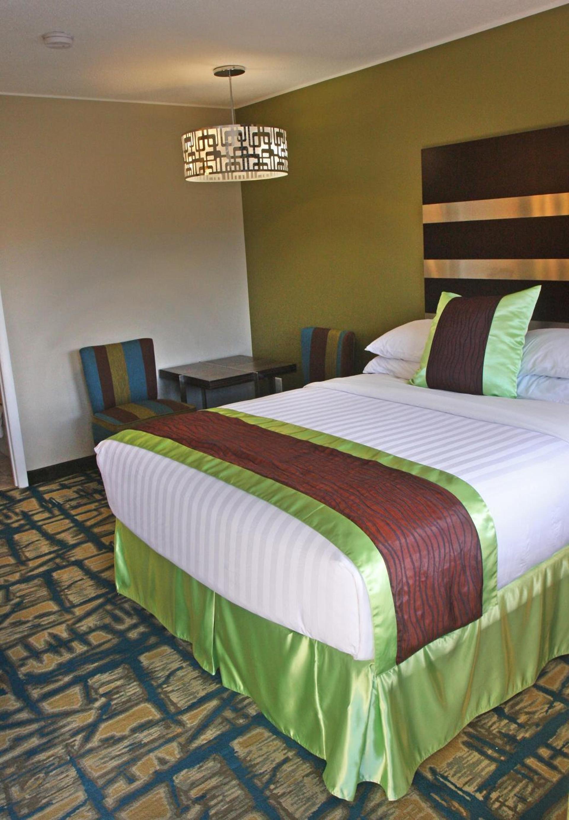 Gateway Inn and Suites photo 10