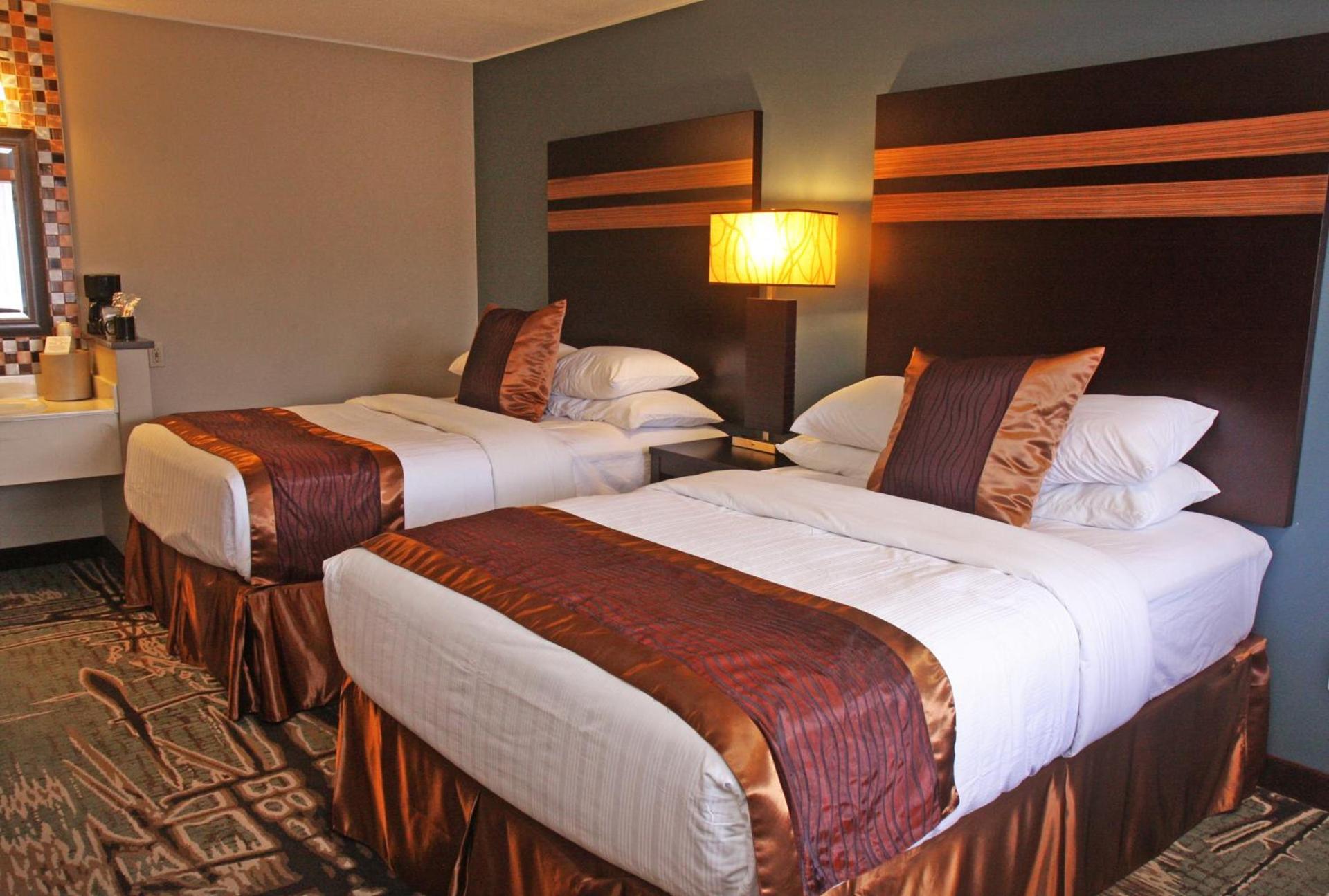 Gateway Inn and Suites photo 8