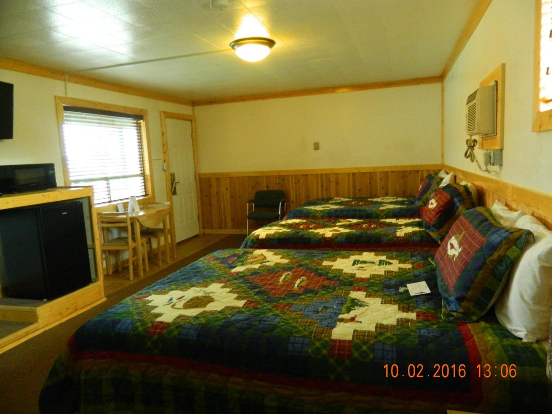 Country Motor Inn photo 87
