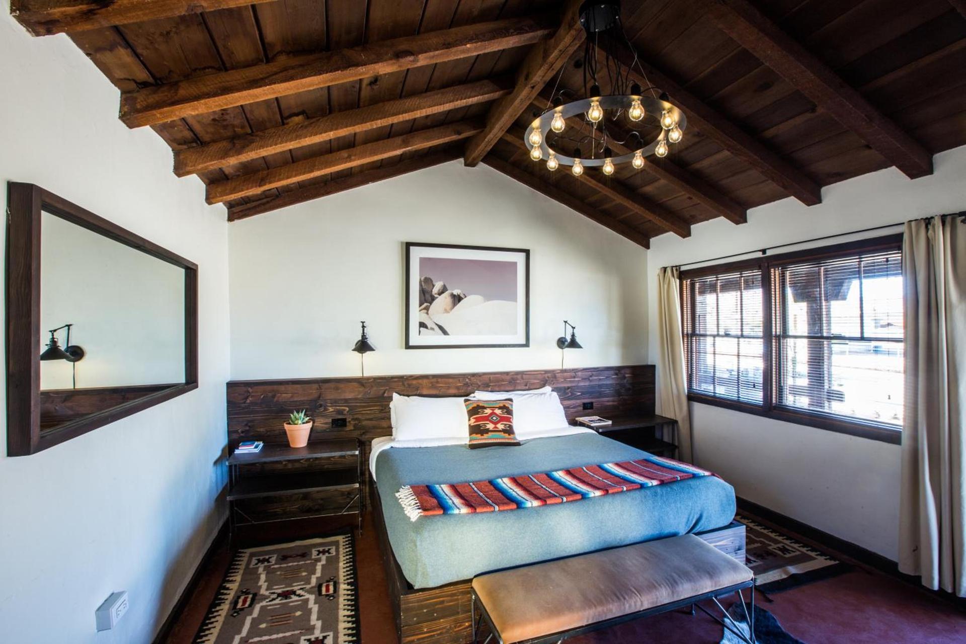 Pioneertown Motel photo 12