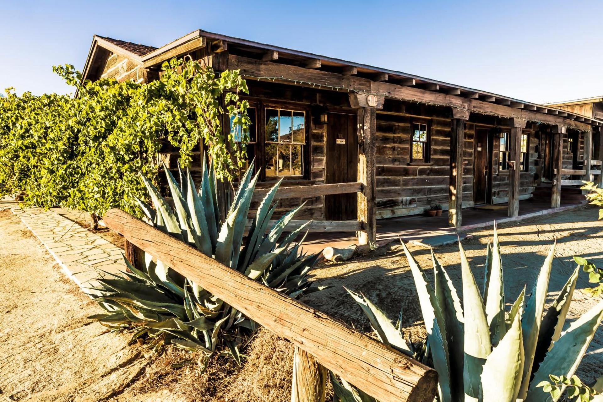 Pioneertown Motel photo 3