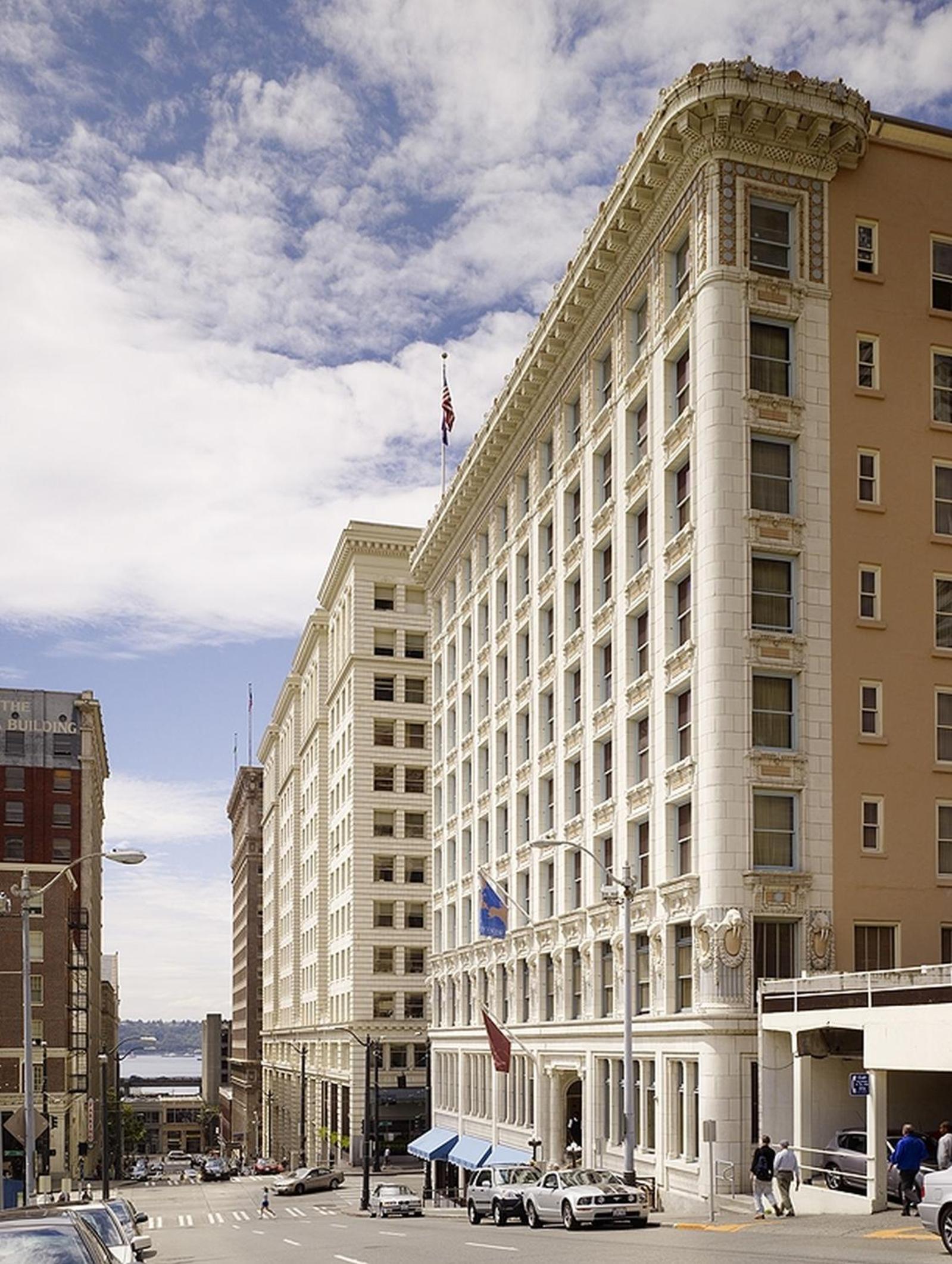 Arctic Club Hotel photo 1
