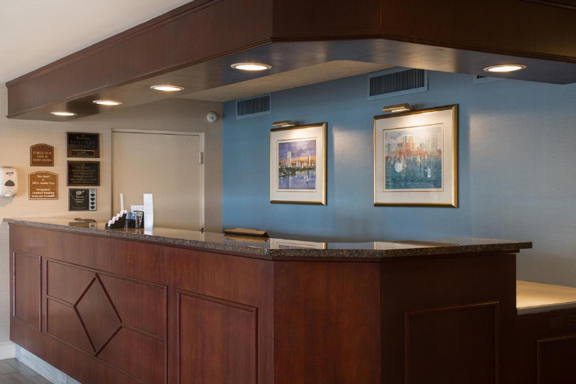 Ramada by Wyndham Boston photo 3