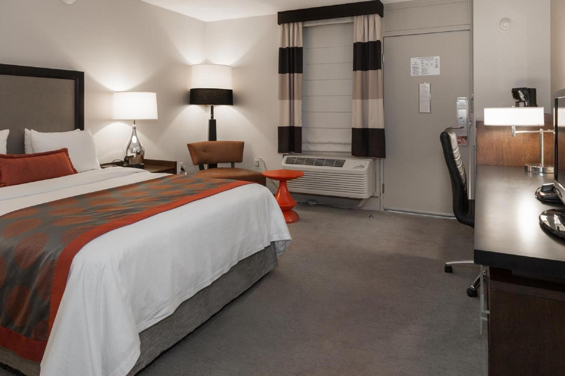 Ramada by Wyndham Boston photo 18