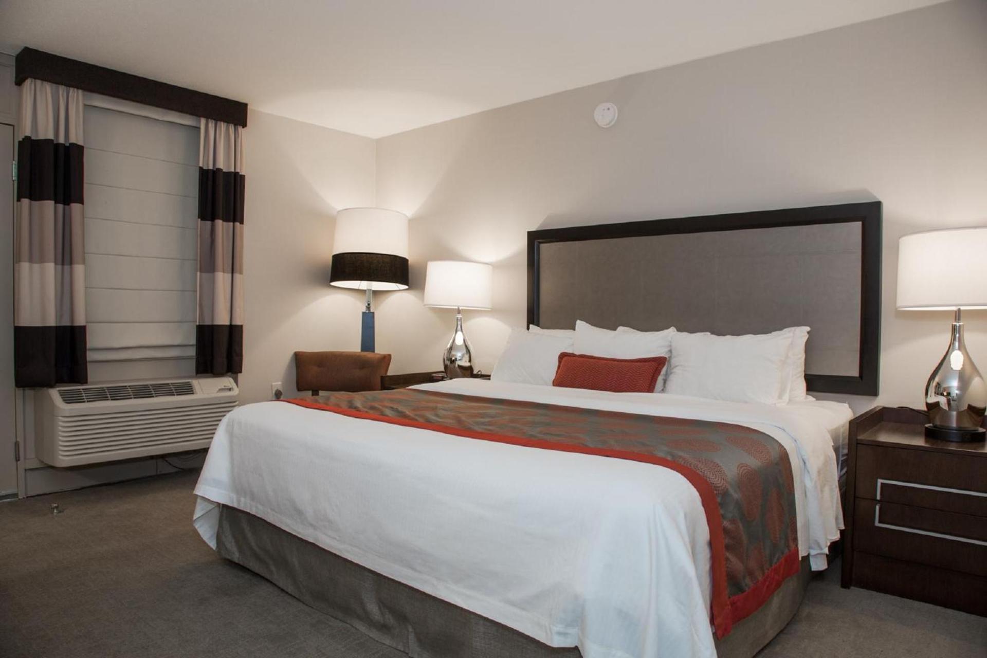 Ramada by Wyndham Boston photo 7