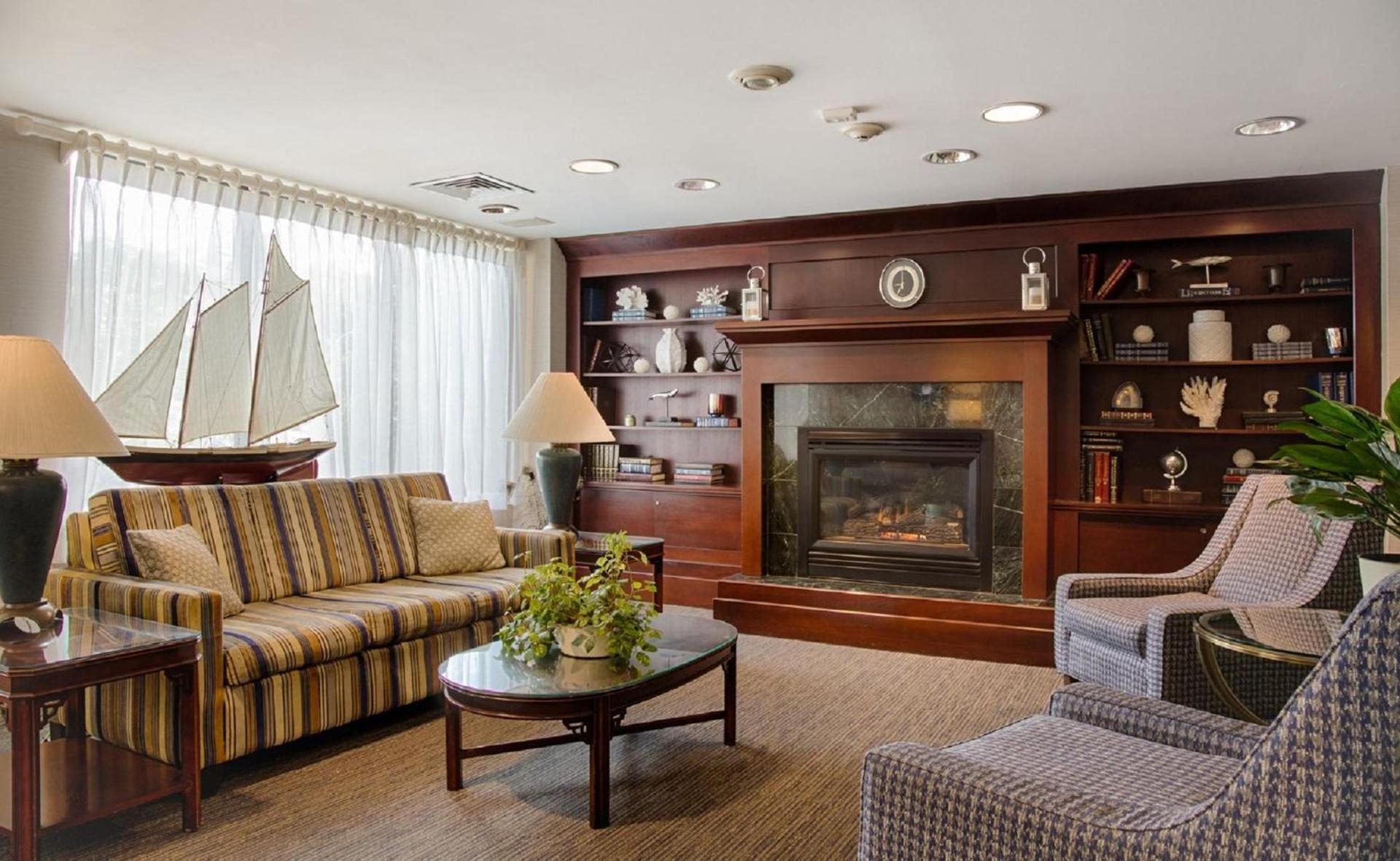 Ramada by Wyndham Boston photo 4