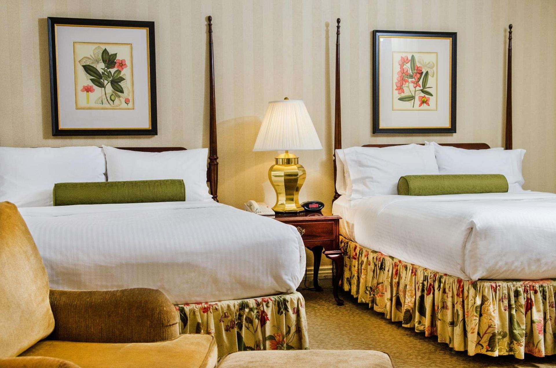Mayflower Park Hotel photo 7