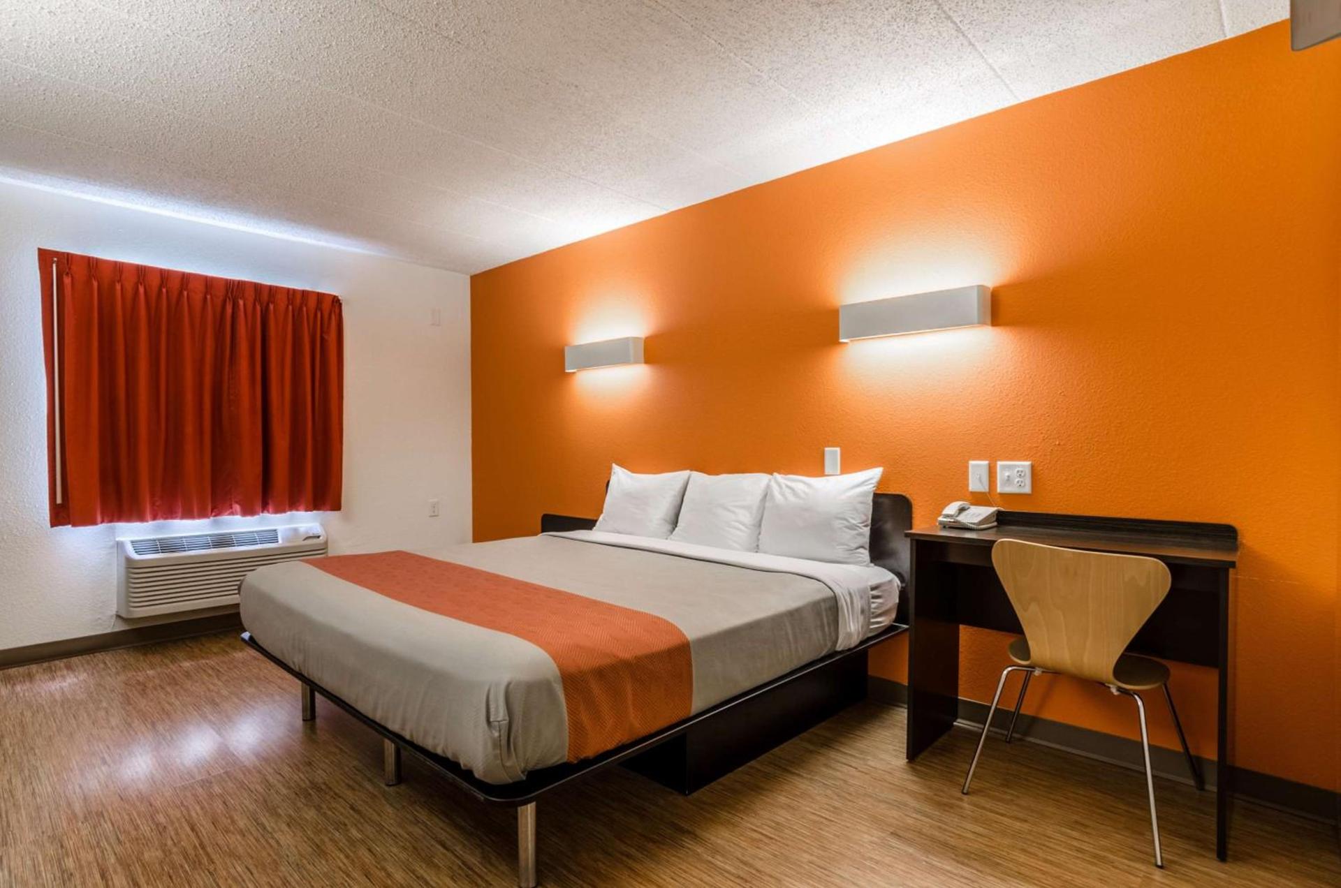 Motel 6-York, NE photo 73