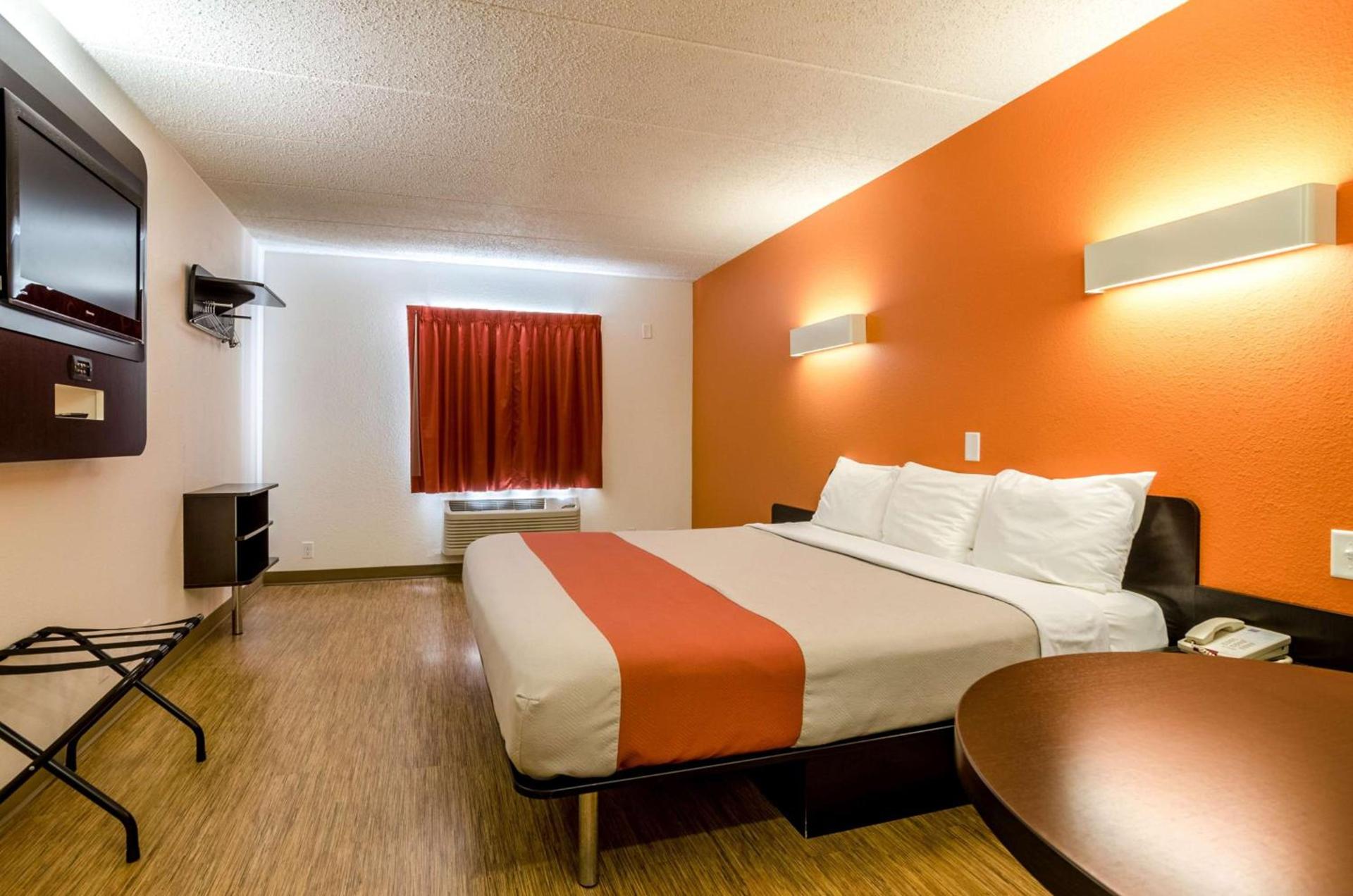 Motel 6-York, NE photo 68