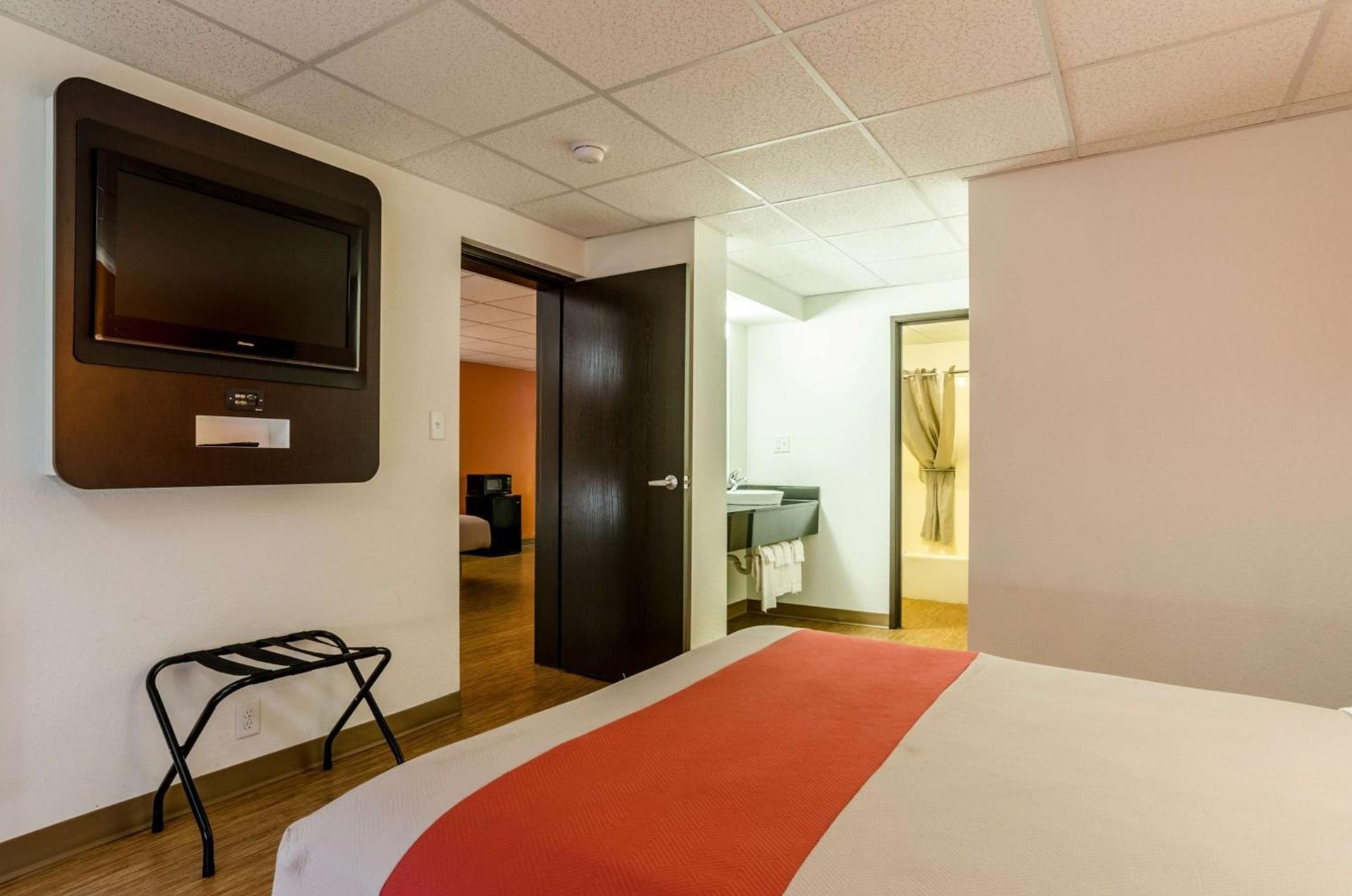 Motel 6-York, NE photo 66