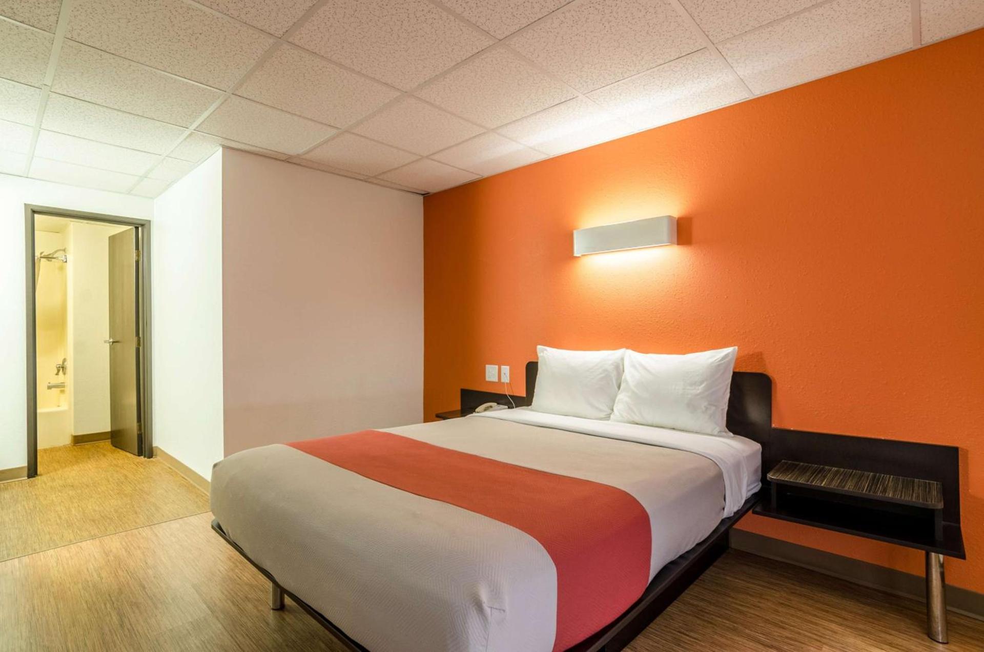 Motel 6-York, NE photo 65