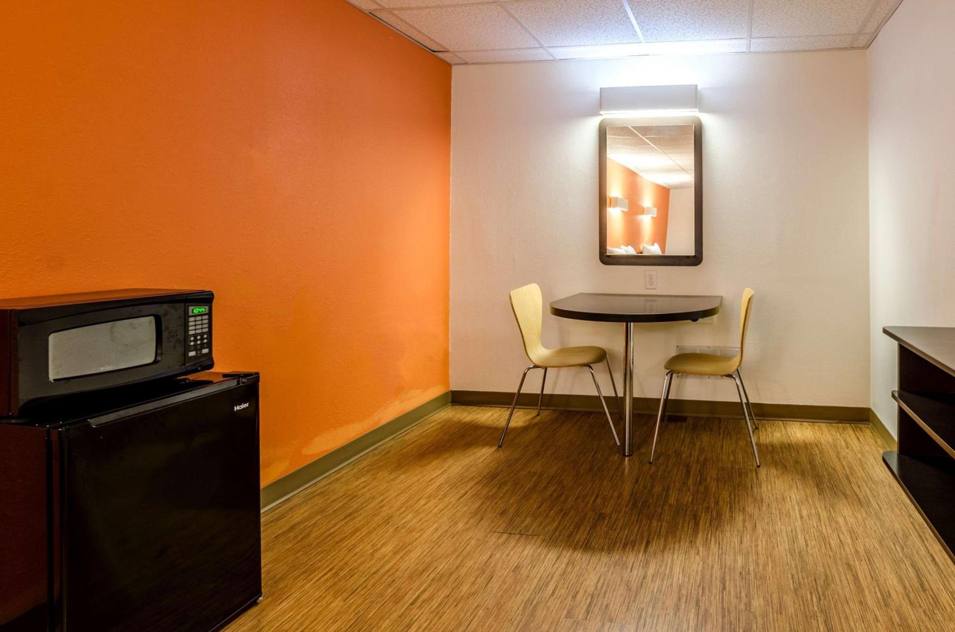 Motel 6-York, NE photo 48