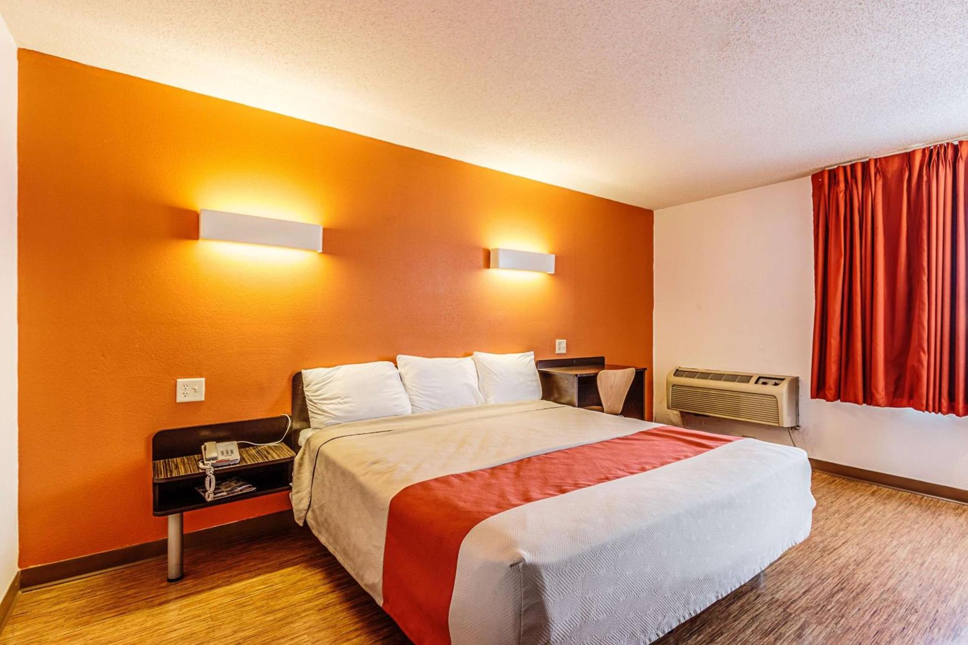 Motel 6-Wisconsin Rapids, WI photo 40