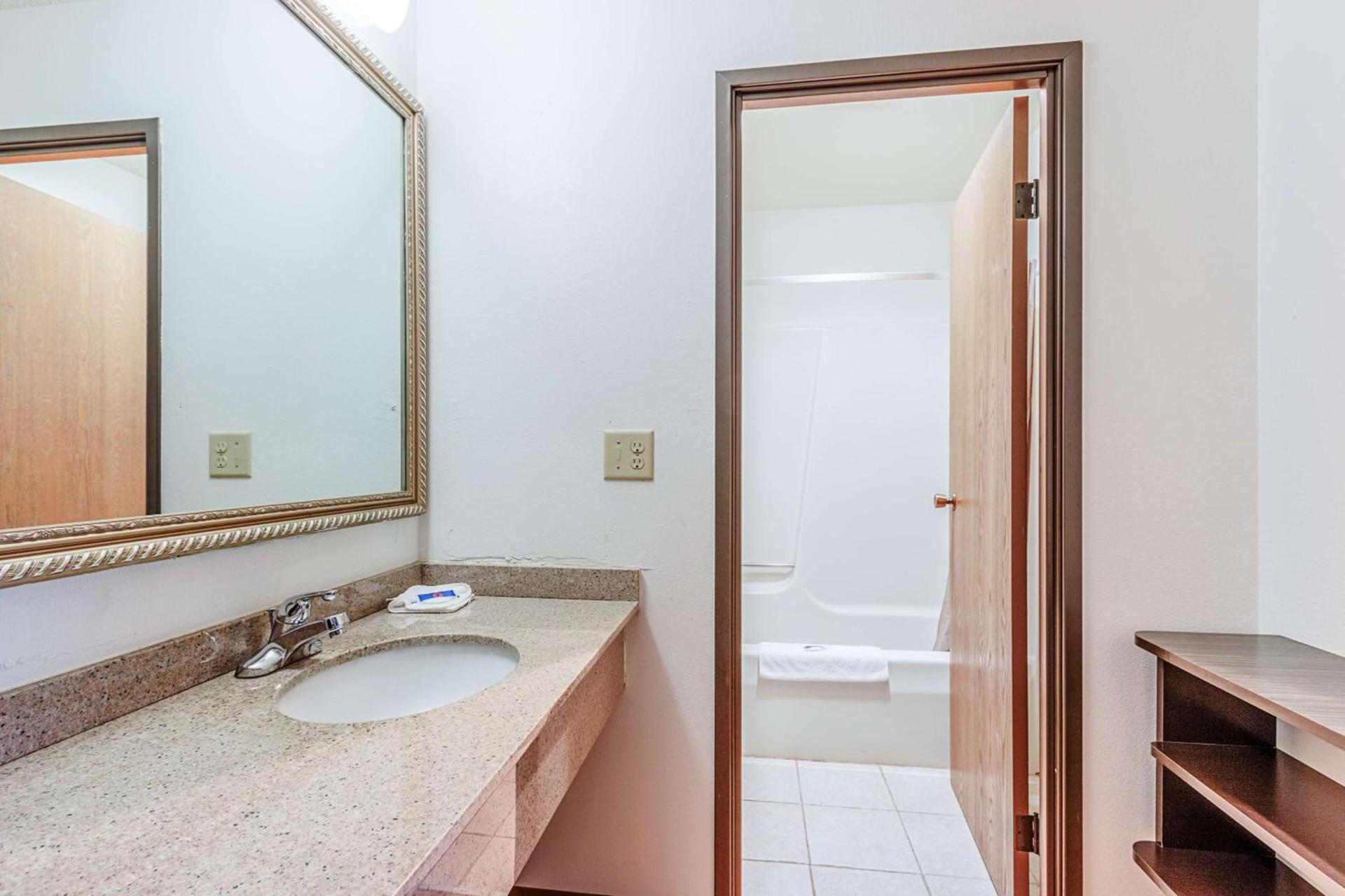 Motel 6-Wisconsin Rapids, WI photo 46