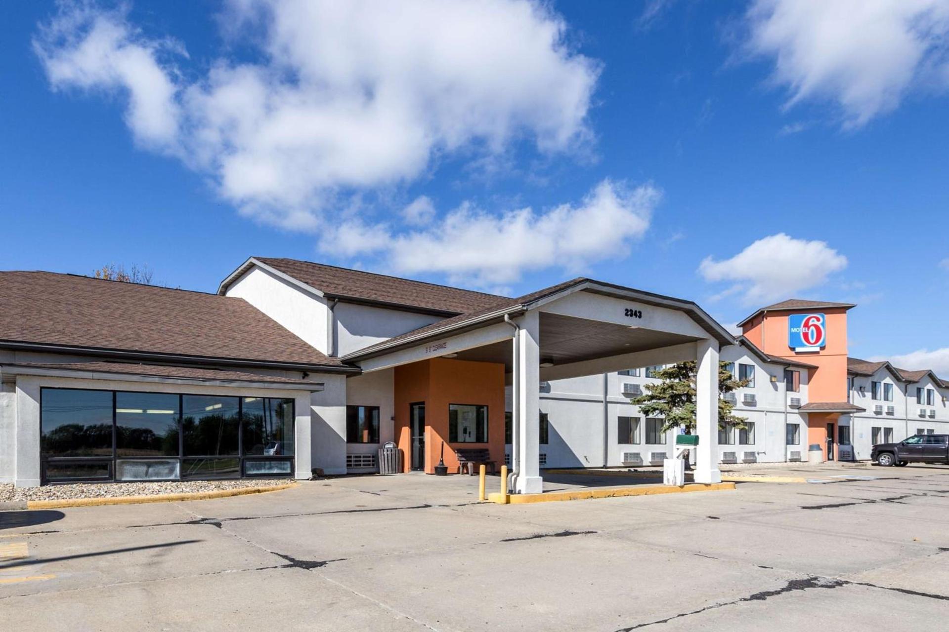 Motel 6-Waterloo, IA — hotel in Waterloo
