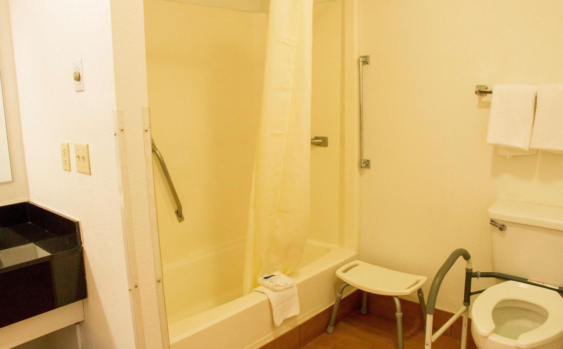 Motel 6-Cookeville, TN photo 68