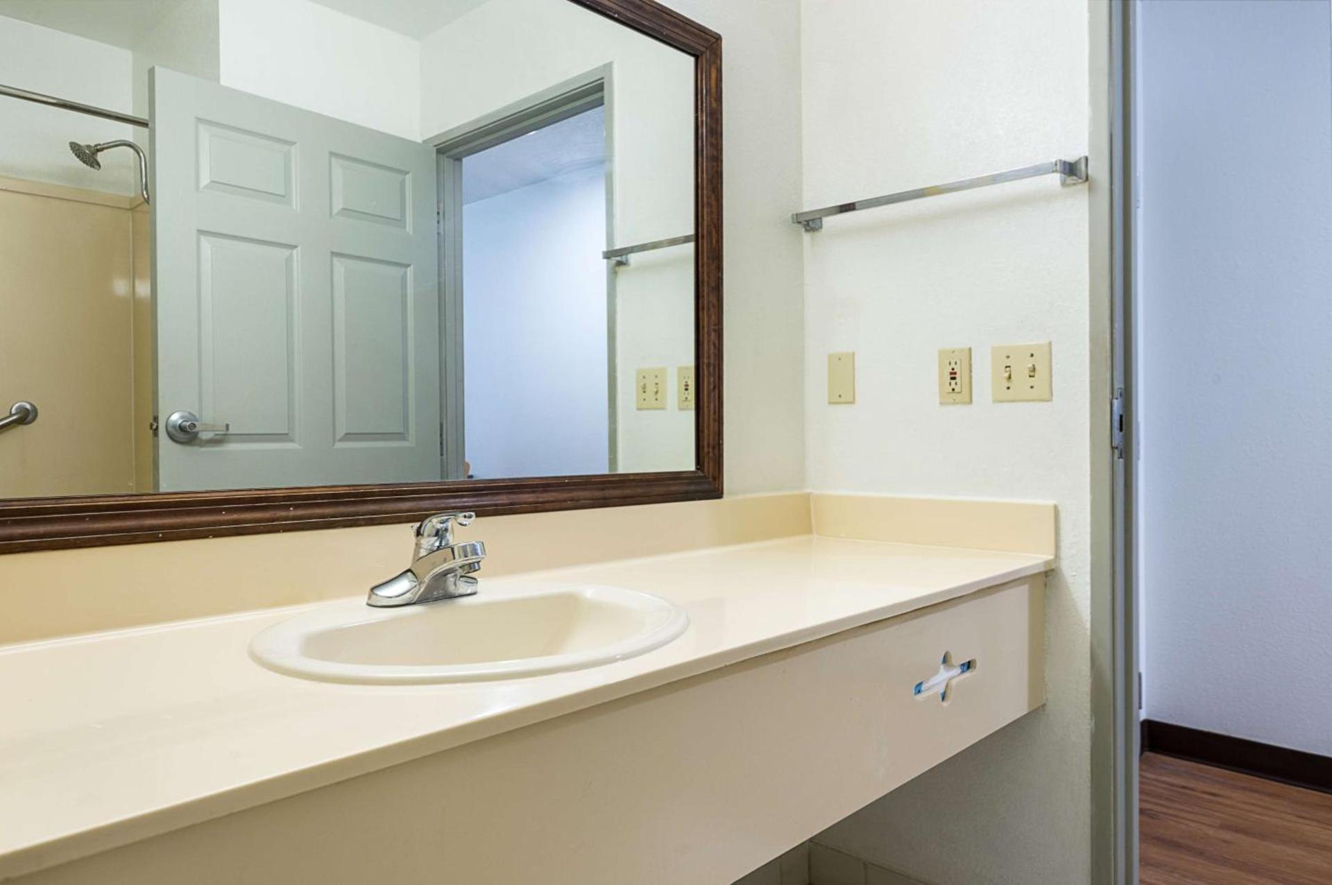 Motel 6-New Iberia, LA photo 52